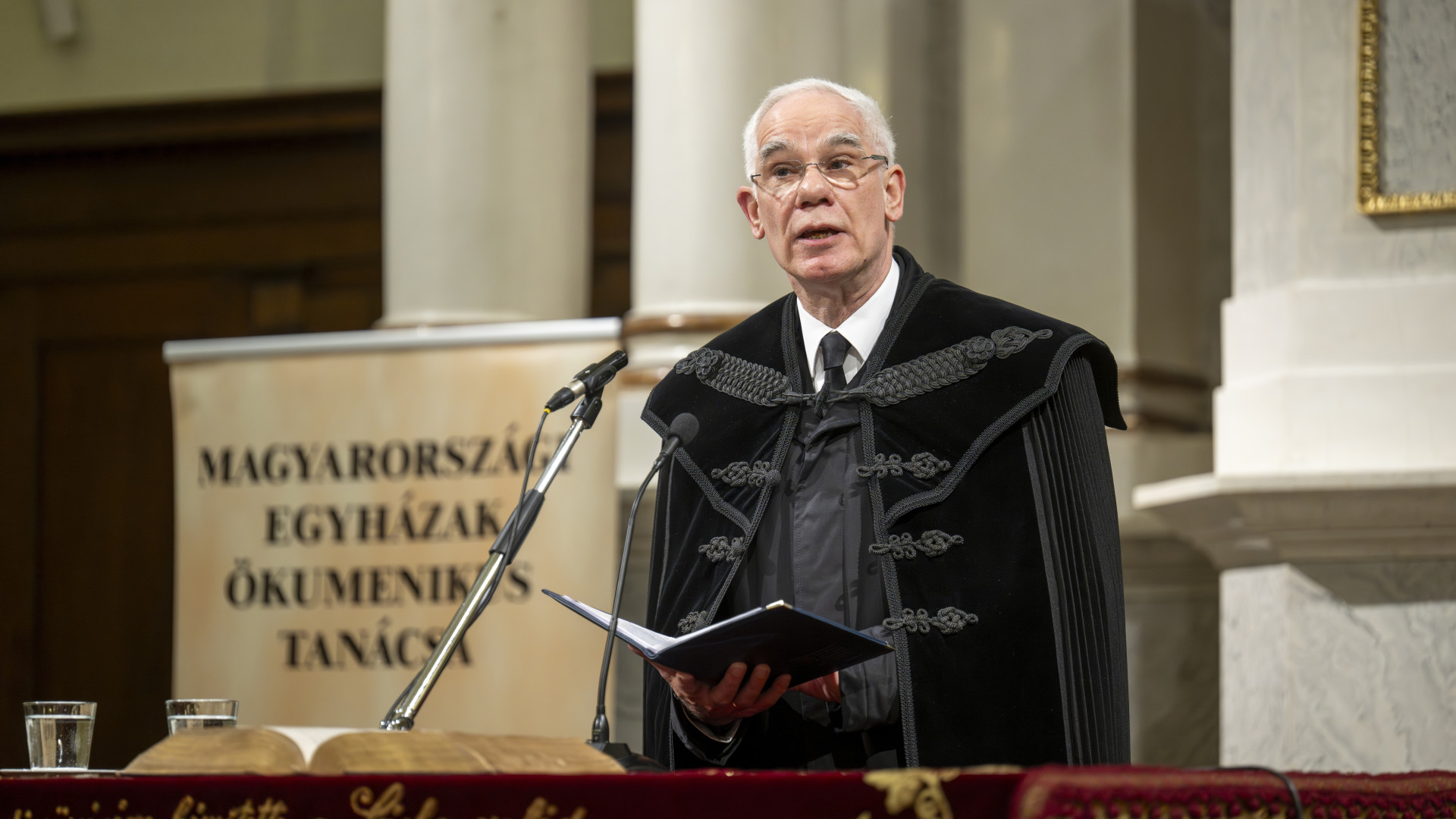 Megjött a válasz a püspökségtől: Balog Zoltán kész megjelenni a kegyelmi-ügy vizsgálóbizottsága előtt