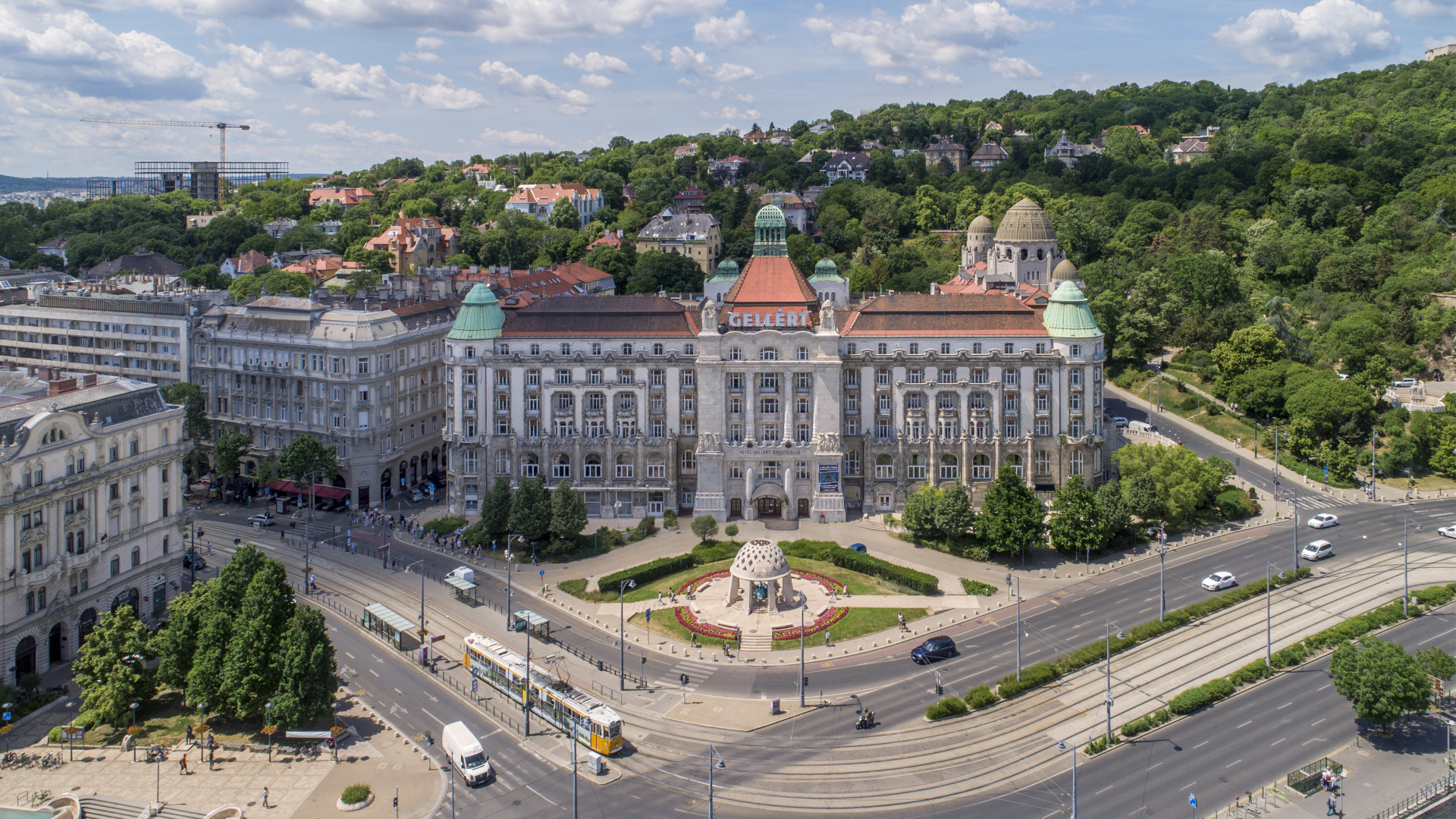 Tiborcz István cége közölte: megvásárolták a Gellért Fürdő bizonyos részeit