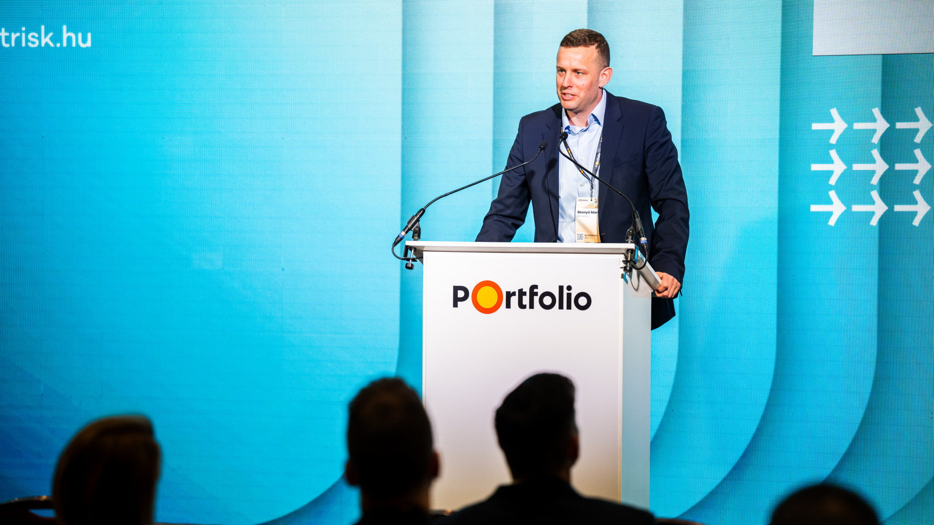 Olcsó internet, tízszer drágább kötelező biztosítás: érdekes különbségek Magyarország és Ausztria között