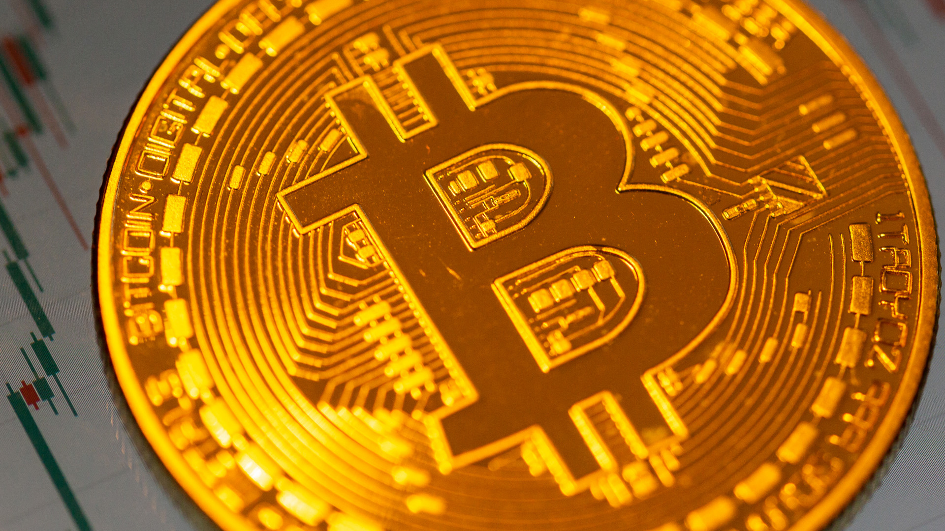 Őrült rali után lefordult a bitcoin, húzza magával a kriptoeszközöket -  Portfolio.hu