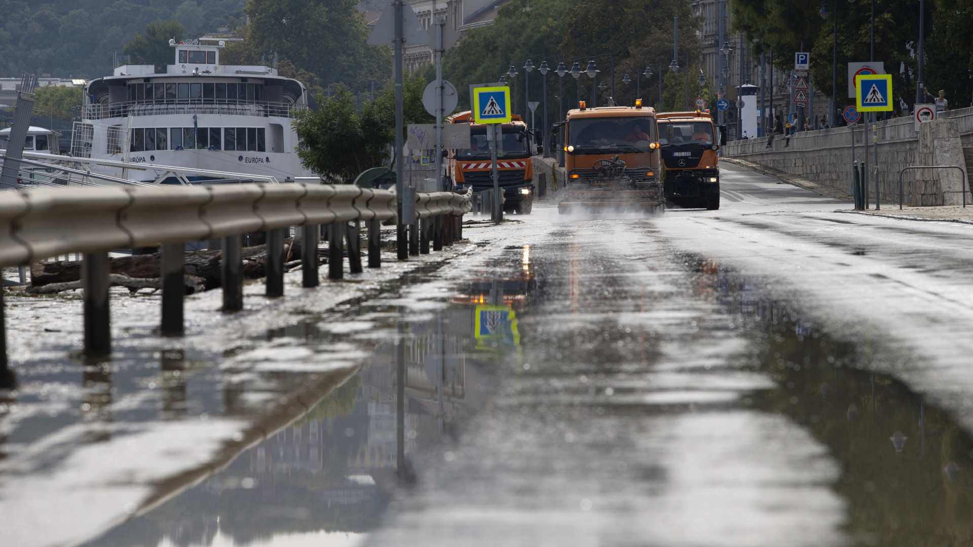 Megnyitották a rakpartokat Budapesten