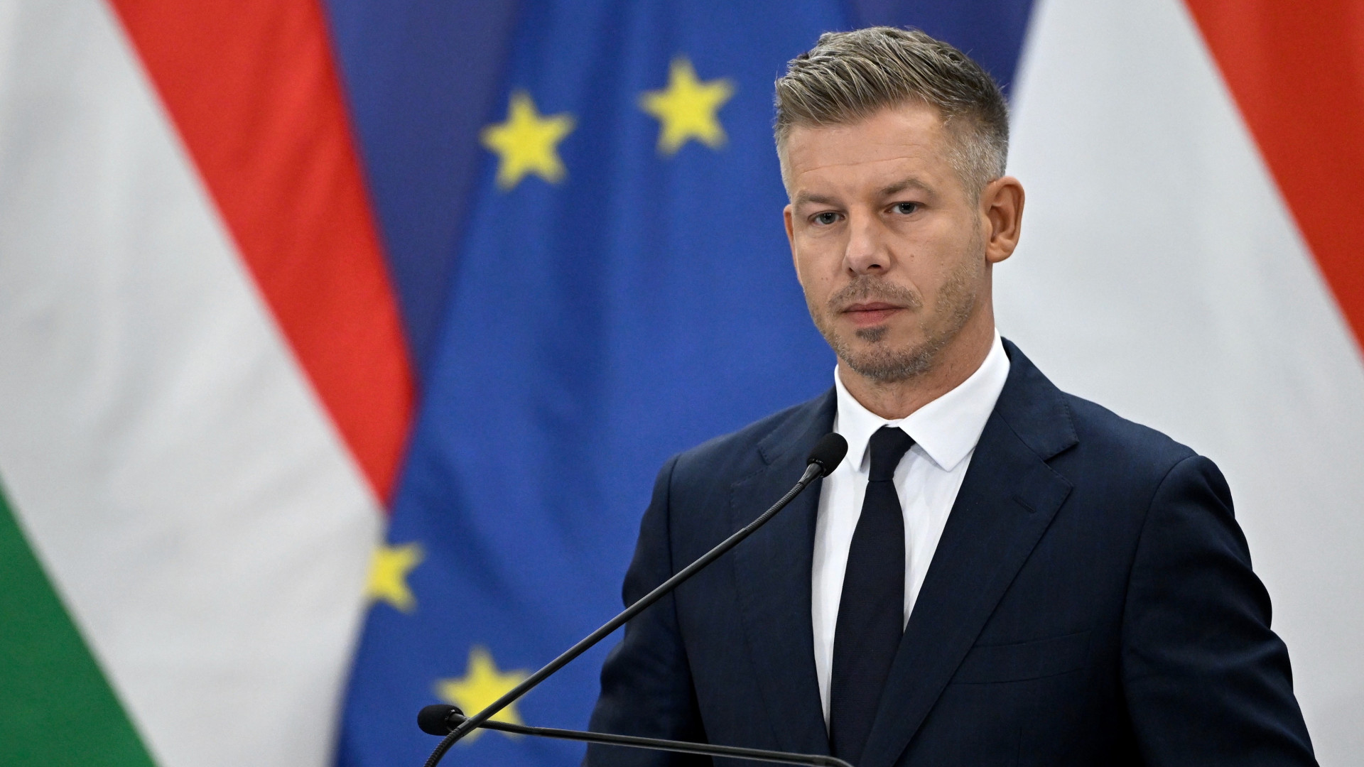 Nemzetközi hajsza indult: elfogatóparancs a lélegeztetőgép-biznisz cégvezetője ellen