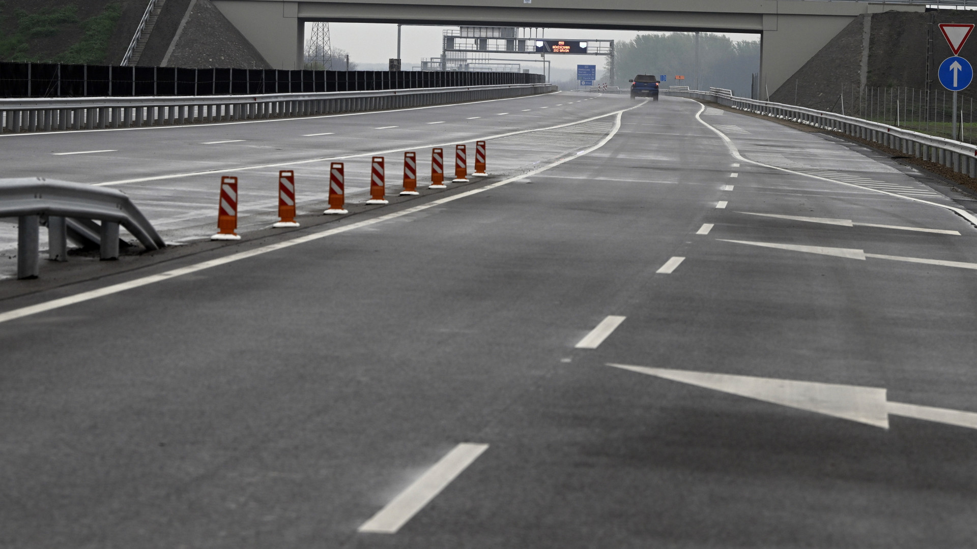 Történelmi lépés: Románia uniós pénzből épít autópályát egy szomszédos ország területén