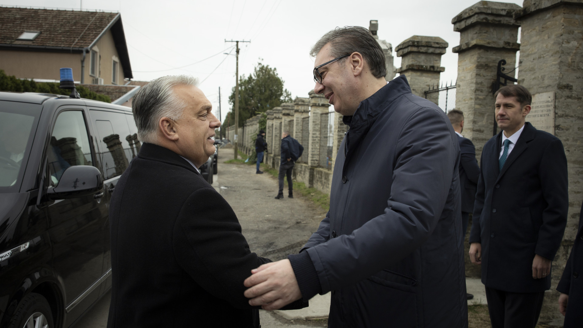 Robbanóanyagokkal teli hátizsákokat találtak a szerb-magyar gázvezetéknél