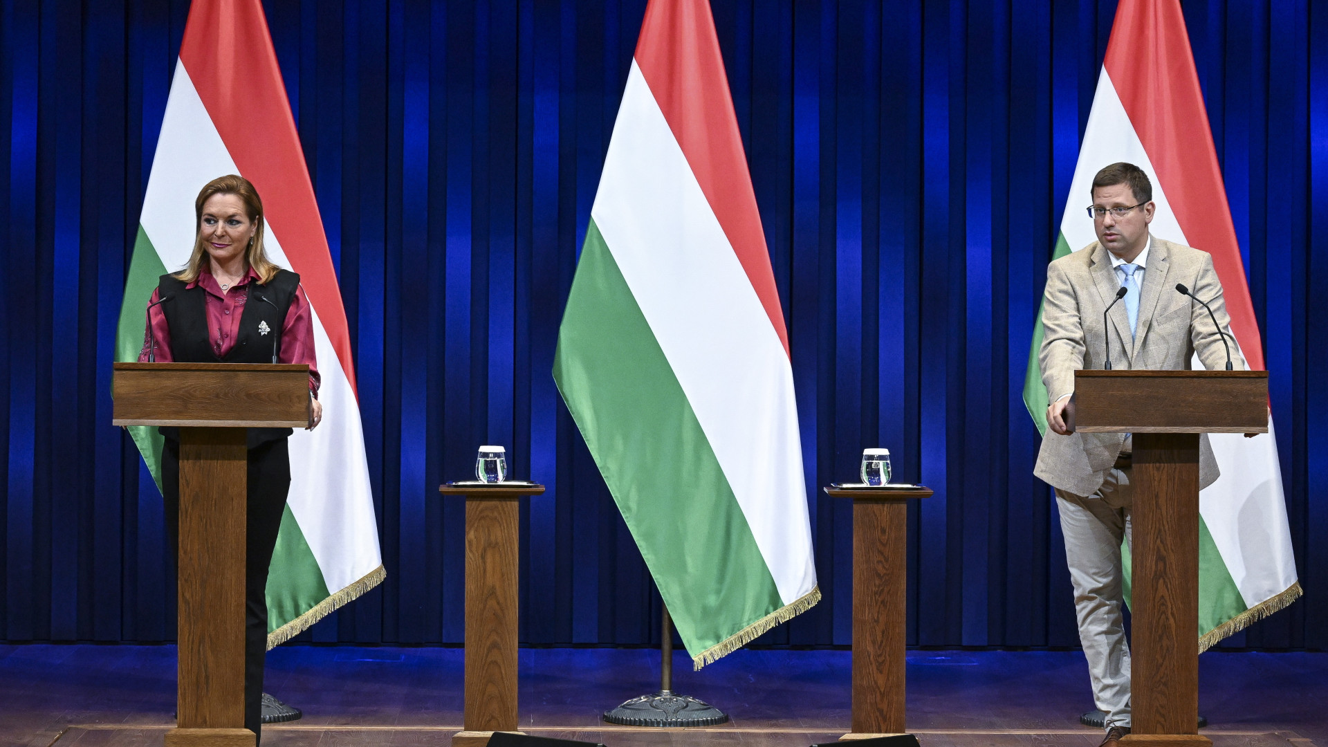 Váratlan időpontban jönnek a kormány friss bejelentései