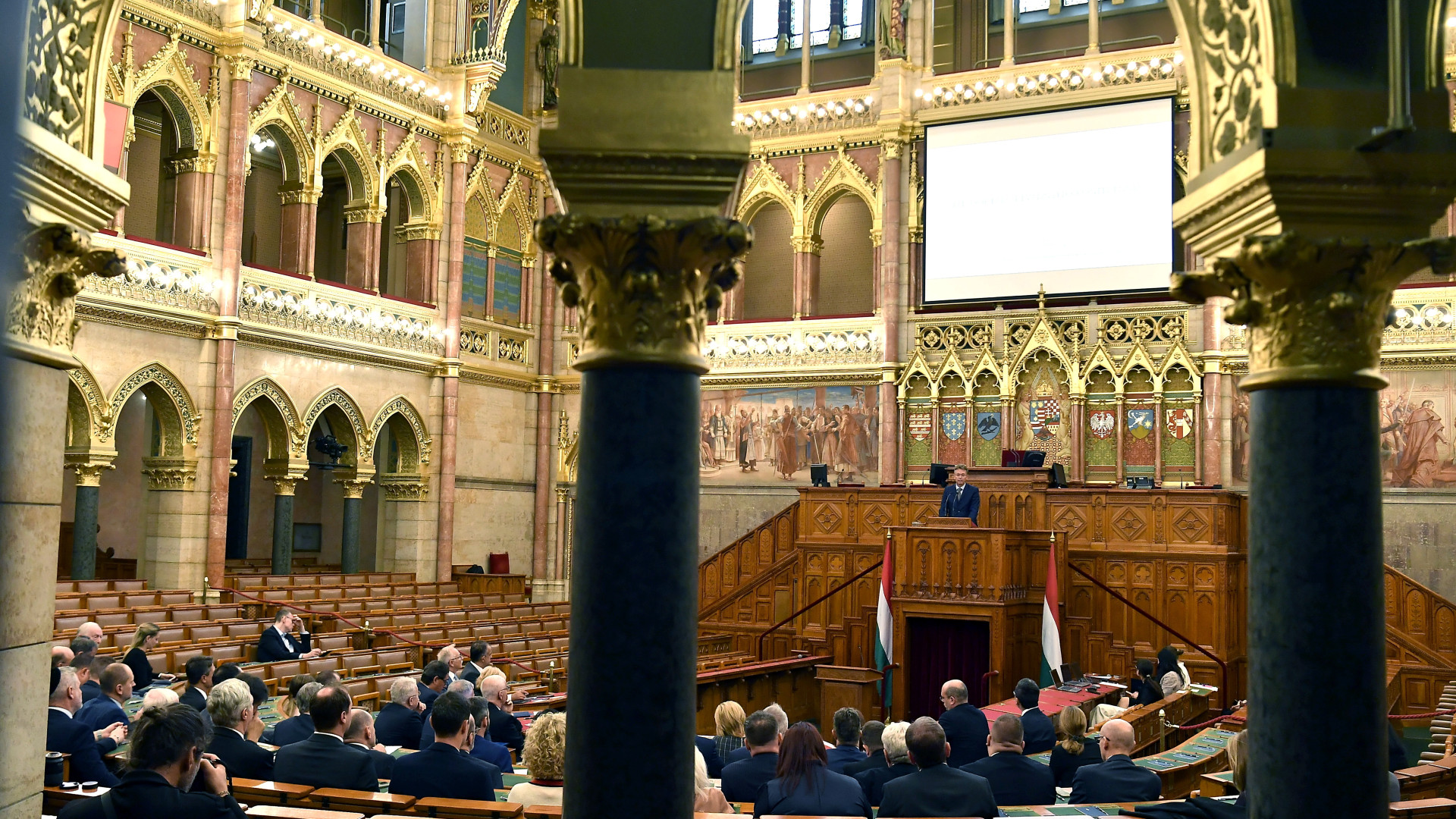 Magyarország felmutatná a sárga lapot Brüsszelnek - nem engedünk az orosz energia ügyében