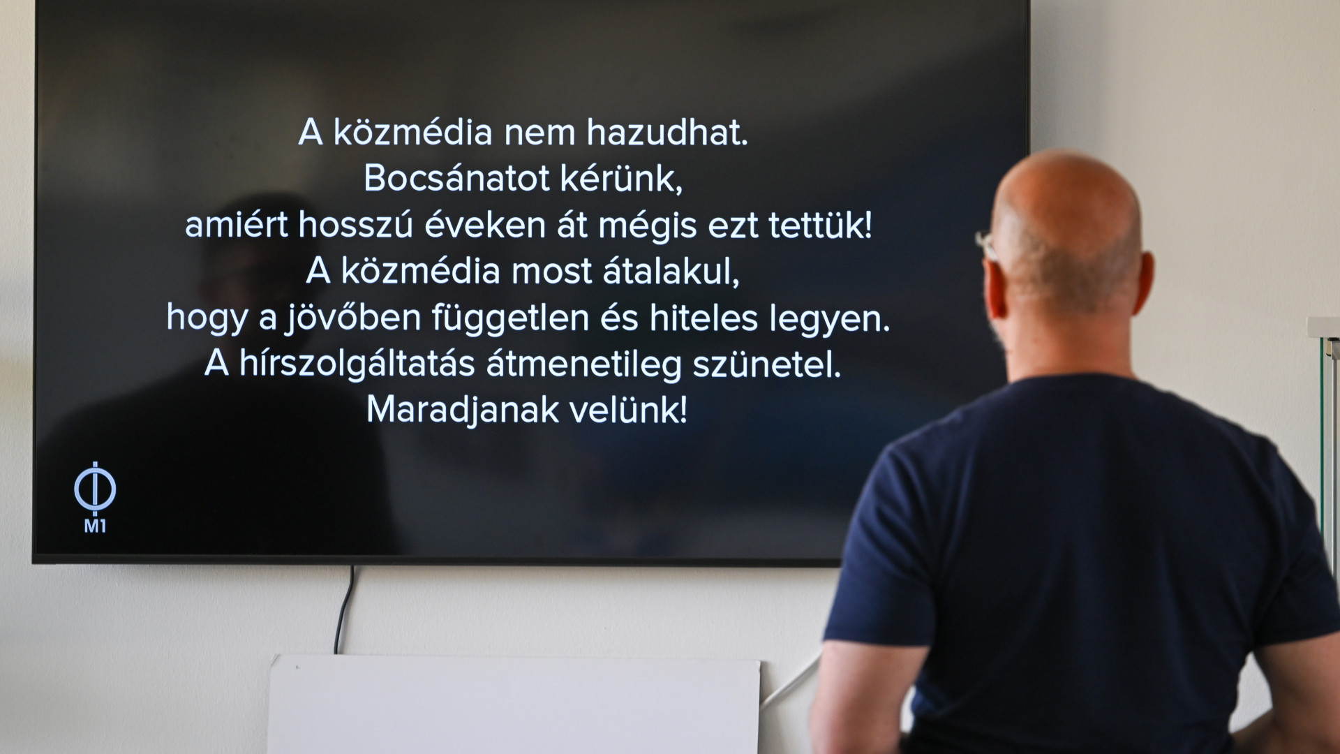 Az új vezetés nem kér a régi arcokból: kirúgásokkal kezdődött a közmédia átmeneti vezetésének első napja