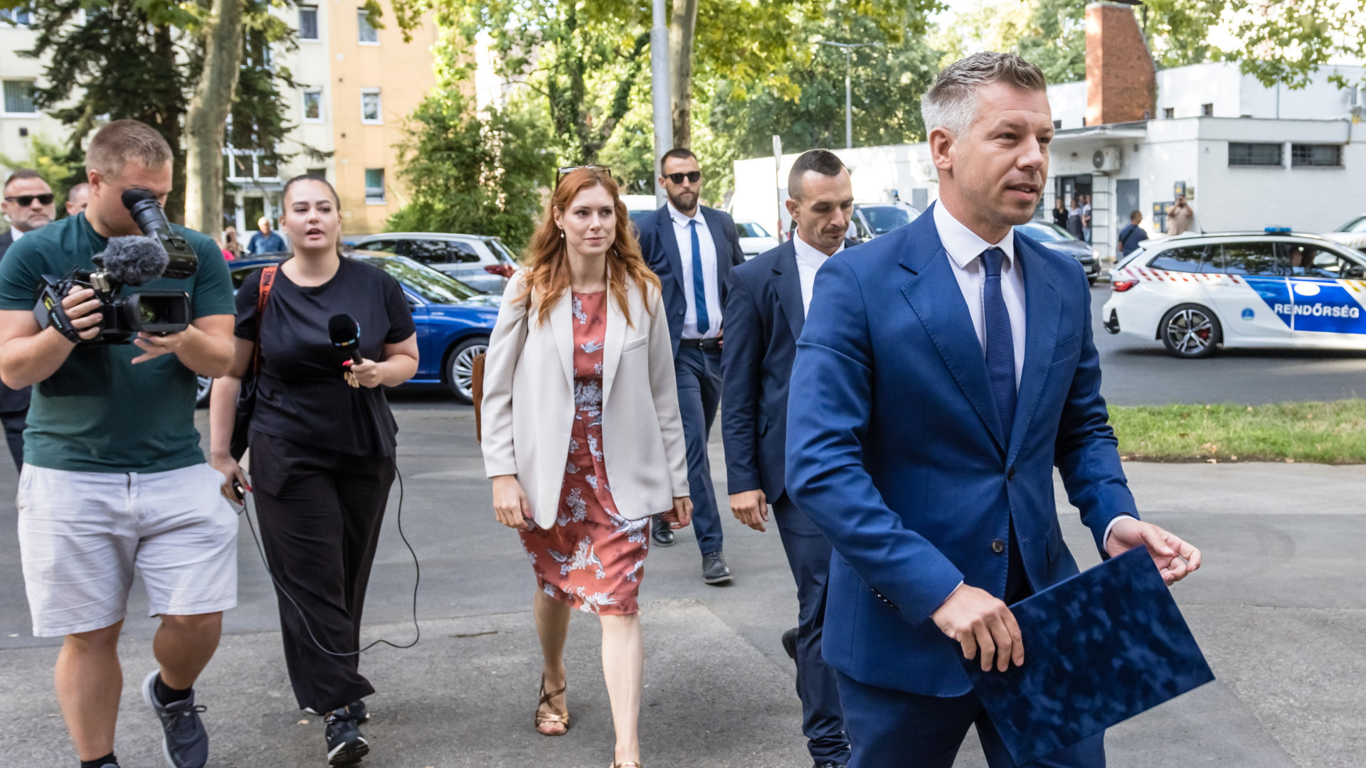 Magyar Péter jobb iskolai menzákat ígért