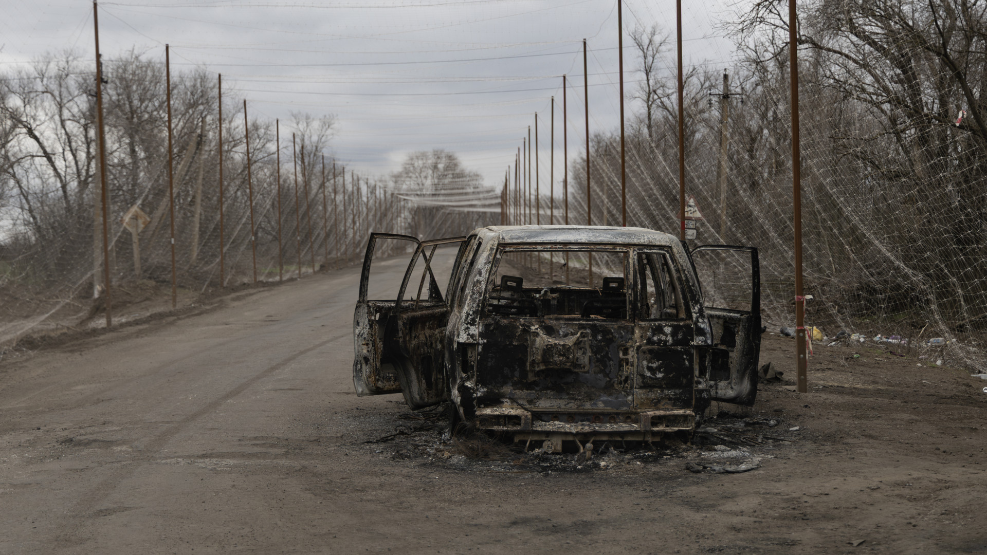 Miközben mindenki másra figyelt, szép csendben harapófogóba került Donyeck szíve