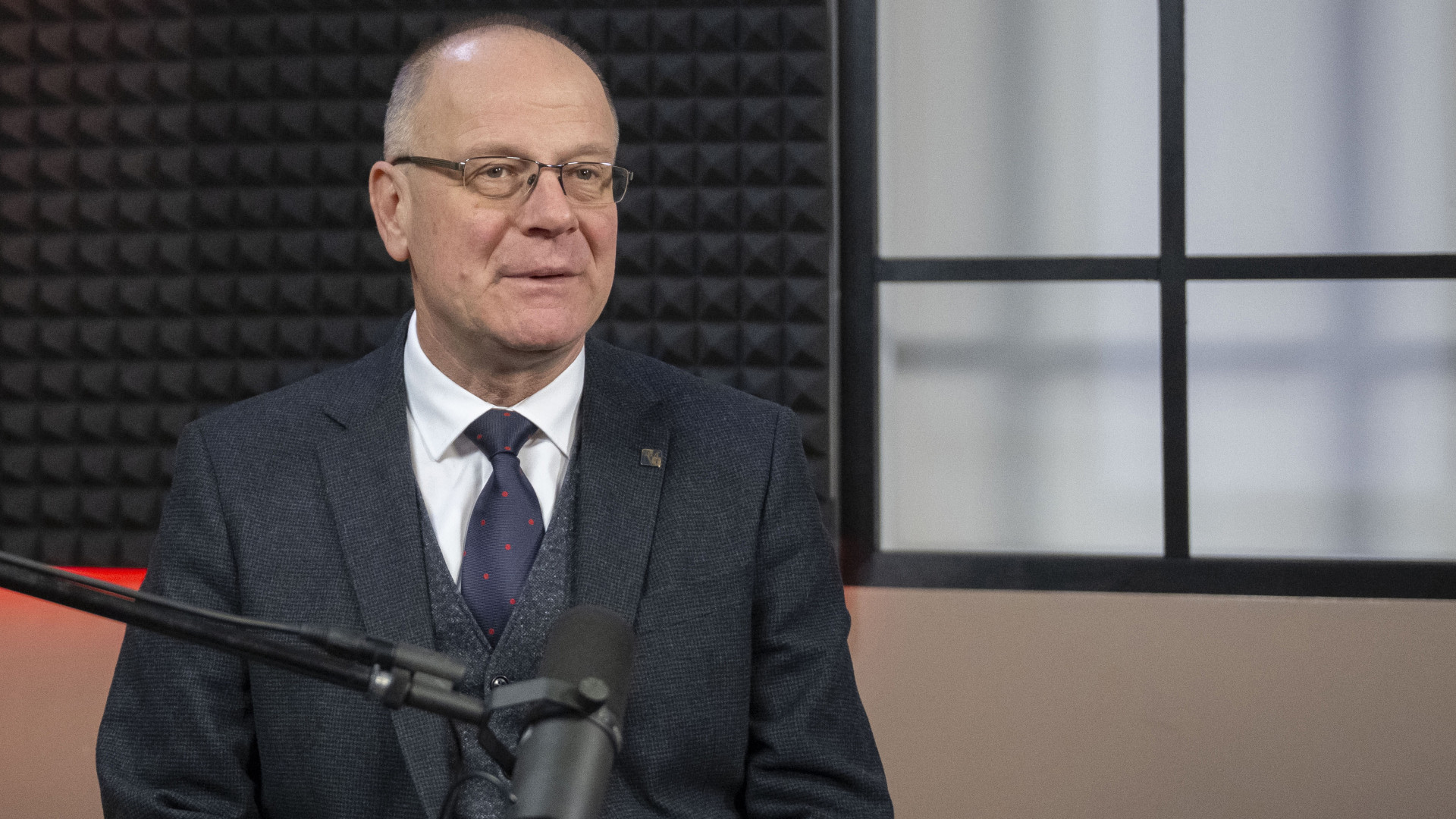 Váratlan bejelentés: Navracsics Tibor készül valamire