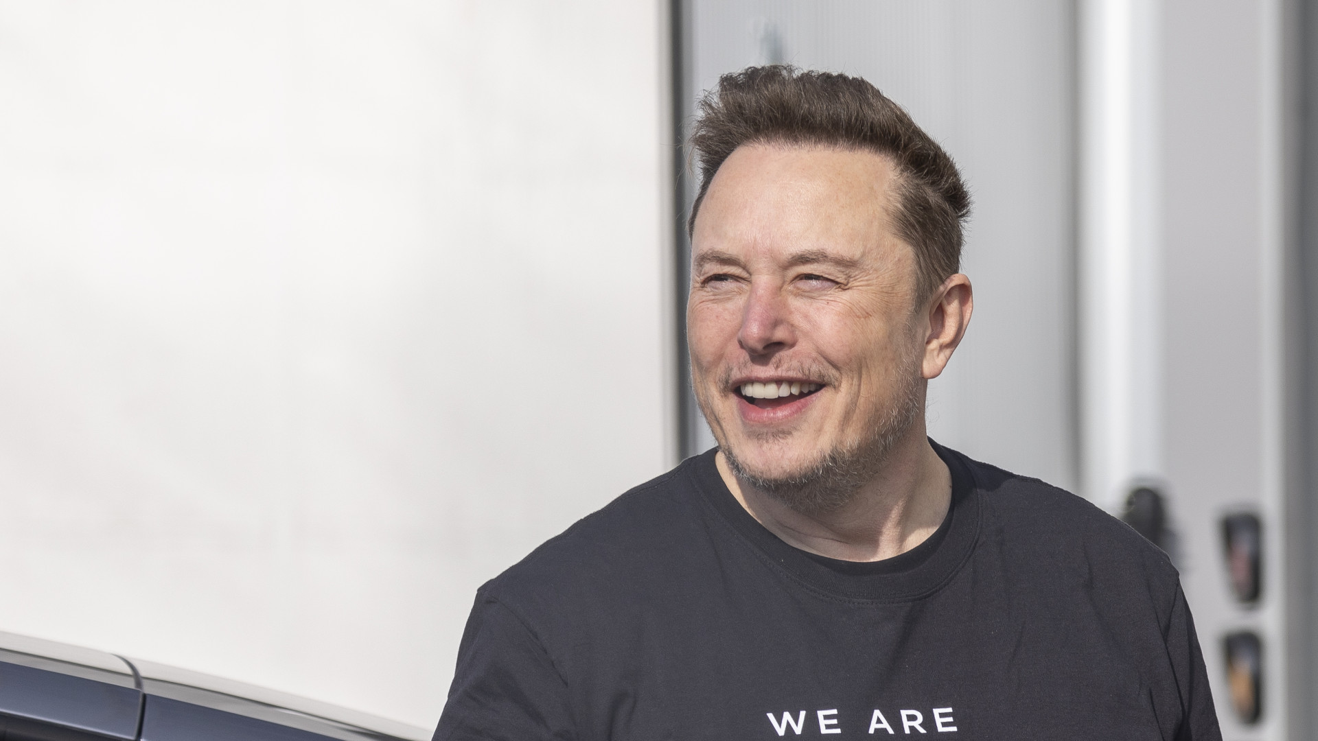 Tűzoltás vagy áttörés? Elon Musk újabb nagy dobása örökre megváltoztathatja az autózást