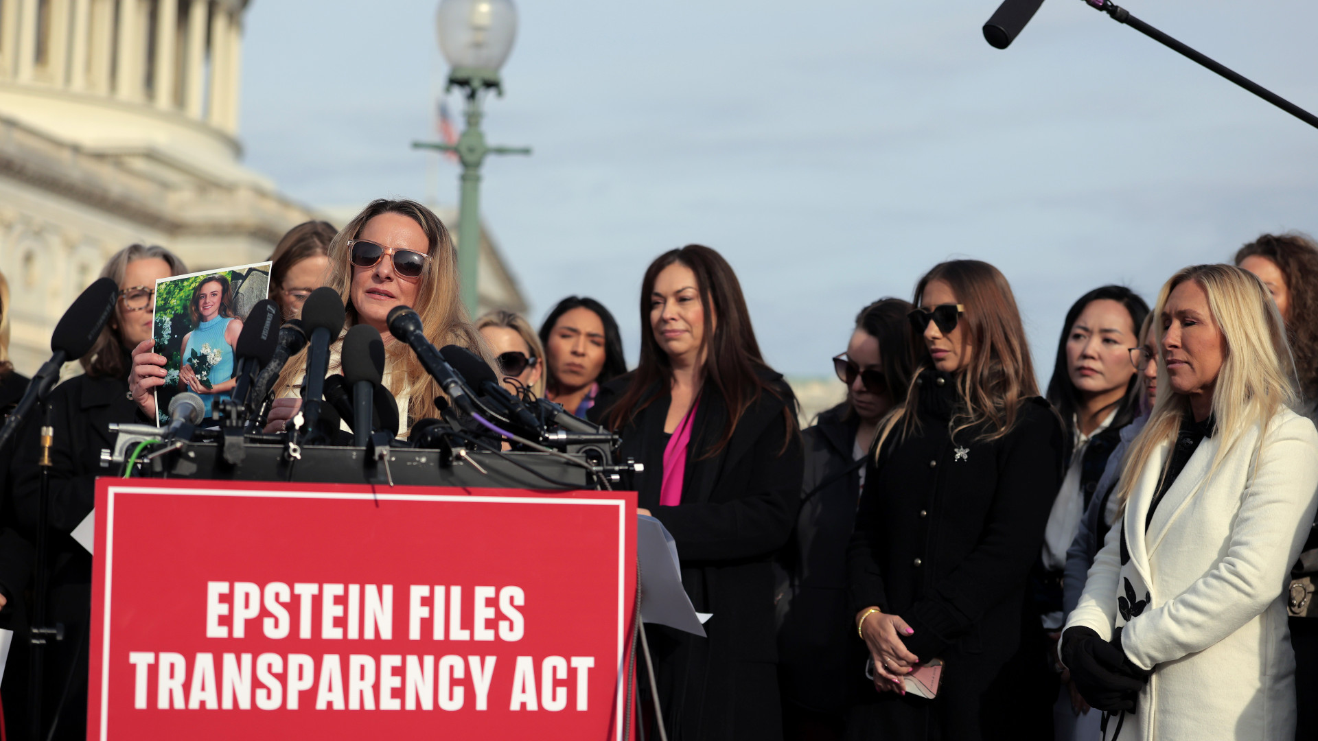 Meglett a hatása Trump pálfordulásának: ritka egyetértésben szavazták meg a képviselők a titkos akták kiadását