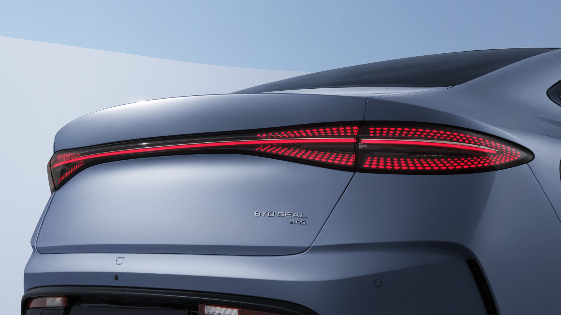 Megérkeztek Magyarországra a BYD elektromos autói - Már vezettük őket