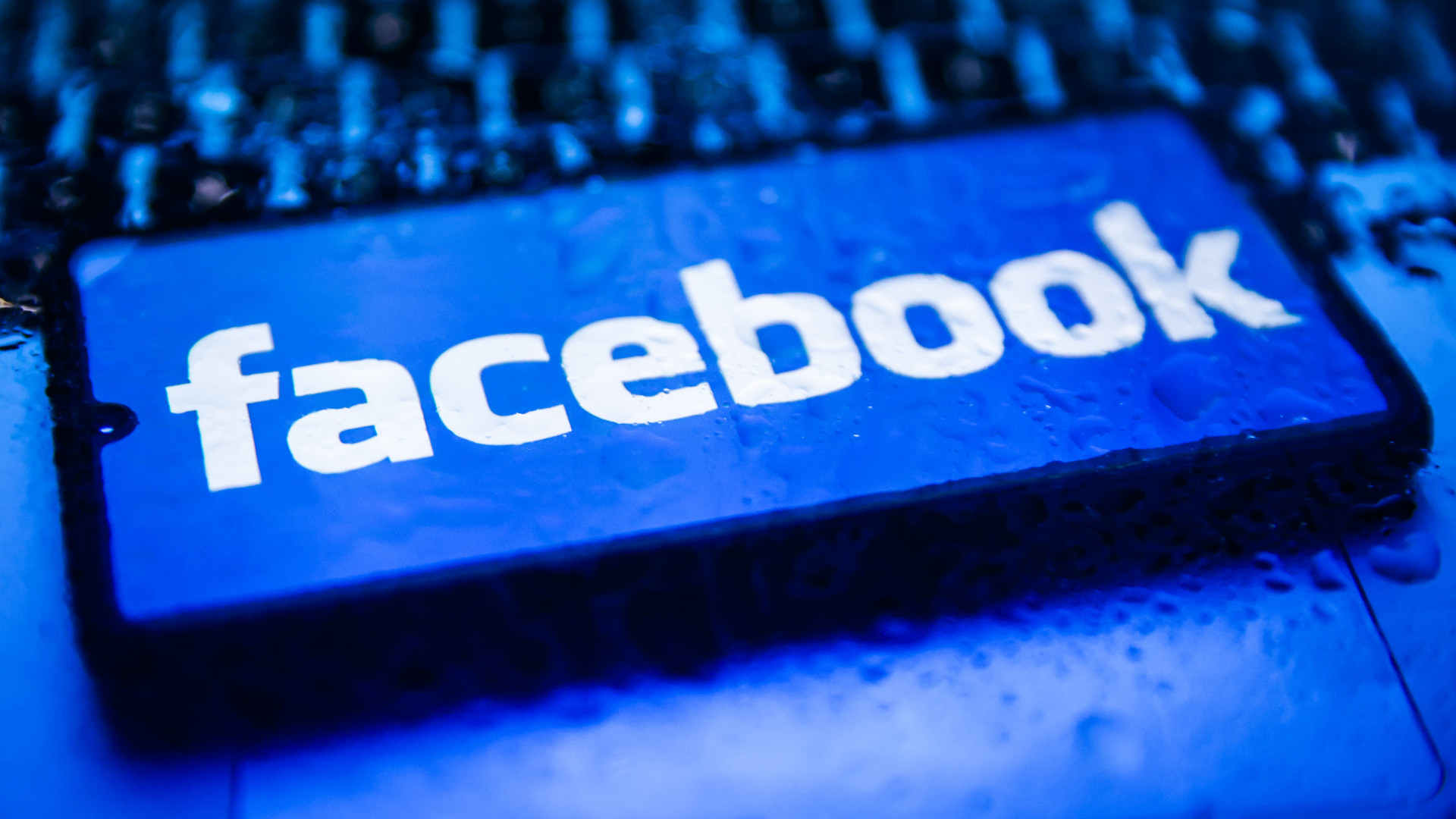 Brutálisan nő a Meta, mégis zuhan az árfolyam