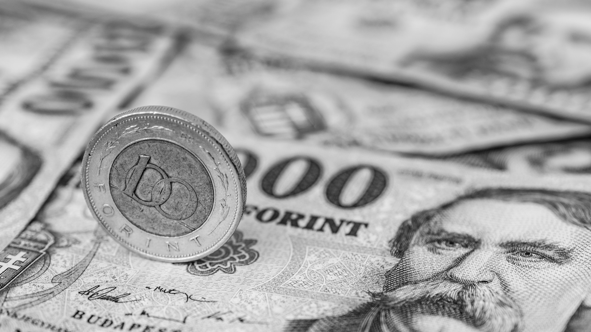 Rosszul emészti a forint a Fed történemi döntését