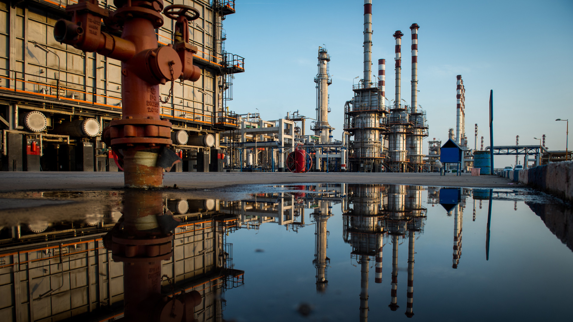 Kemény ultimátumot adott Trump: porig rombolhatják az iráni rezsim legfontosabb létesítményeit, ha elmarad a megállapodás