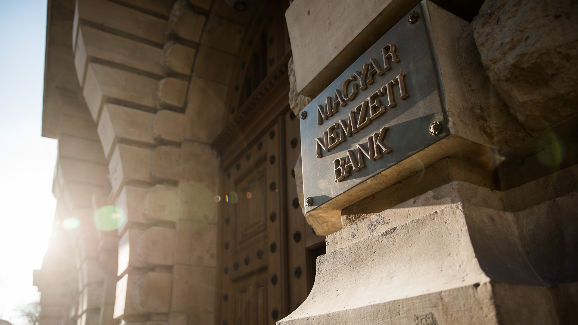 MNB: újabb öt értékes épület miatt hűtlen kezelés és csalás gyanújával tett feljelentést a jegybank