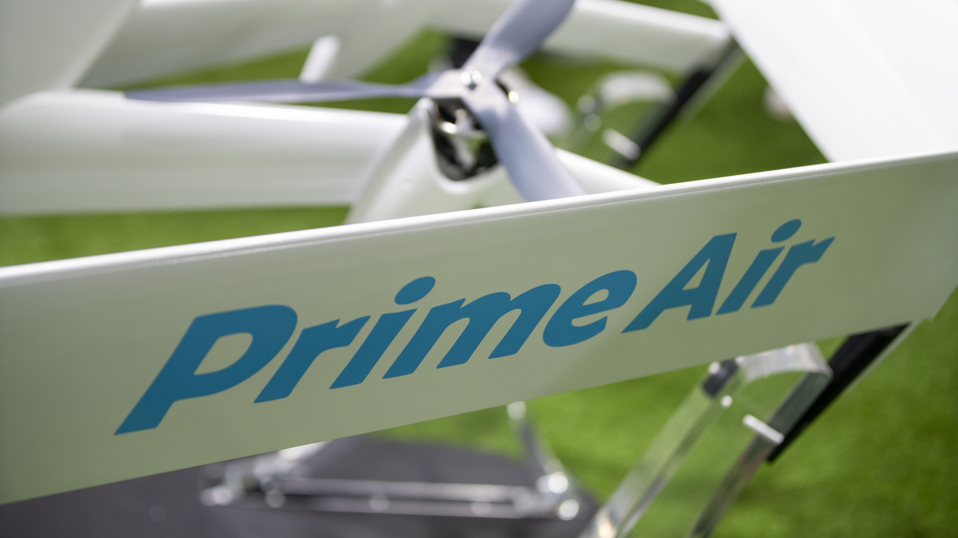 Kiterjeszti a drónos szállítást az Amazon