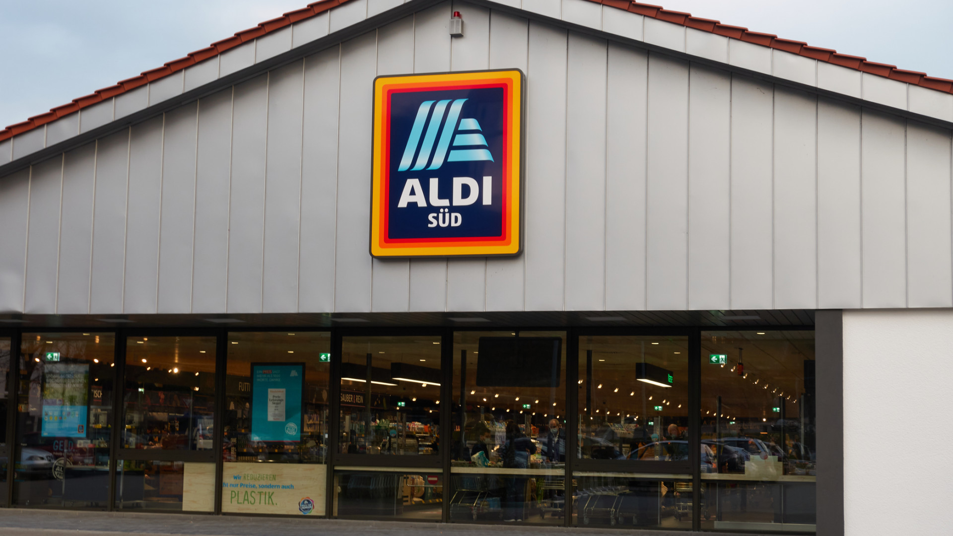 Beismerte a magyar Aldi anyacége, hogy komoly leépítés jön Németországban