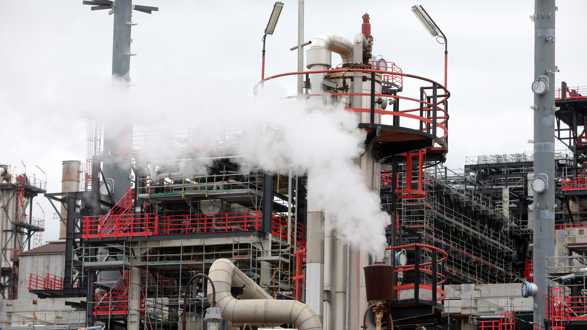 Németország energiaóriása drasztikus döntést hozott: 3 milliárd euróval kevesebbet fektet be a zöld átállásba – Forrás: Portfolio.hu