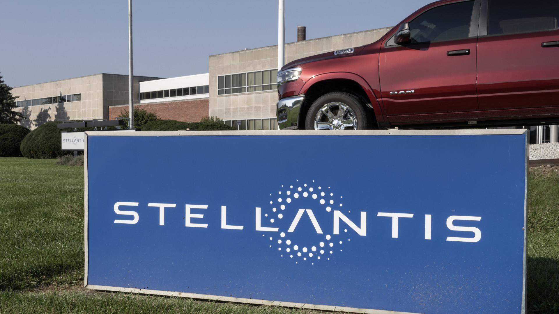 Itt a nagy fordulat? Ugranak a Stellantis eladásai