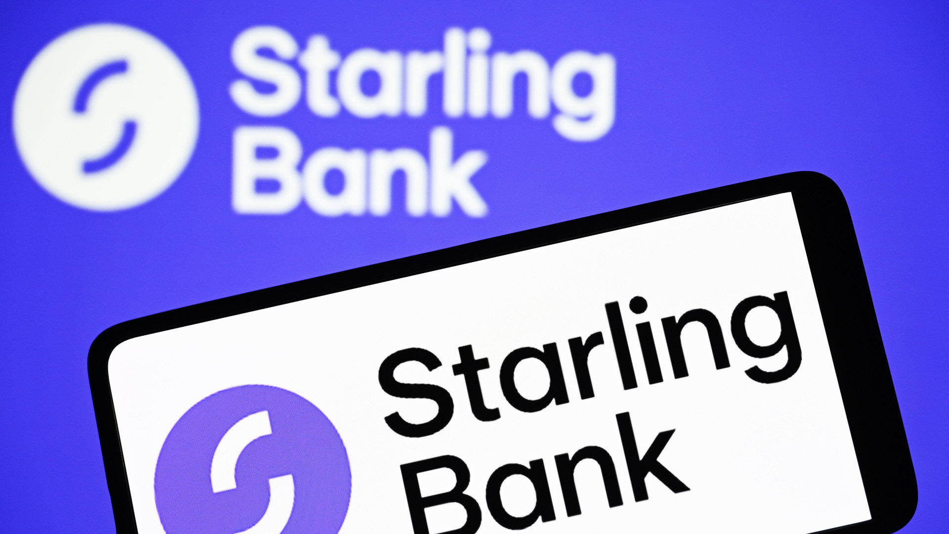 Újabb hagyományos bank kezdi el használni a brit sztárneobank platformját