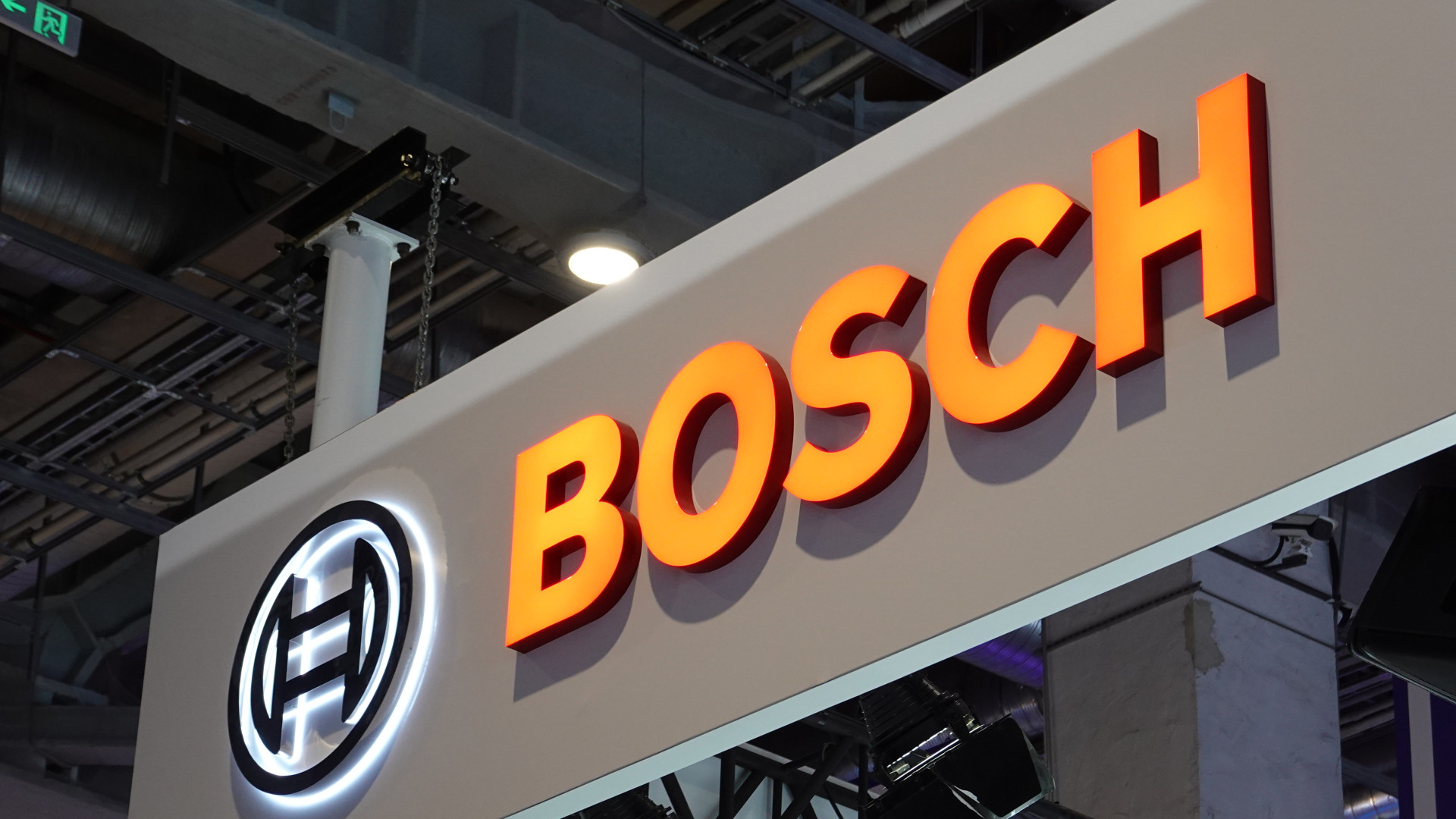 22 ezer dolgozóját küldi el a Bosch