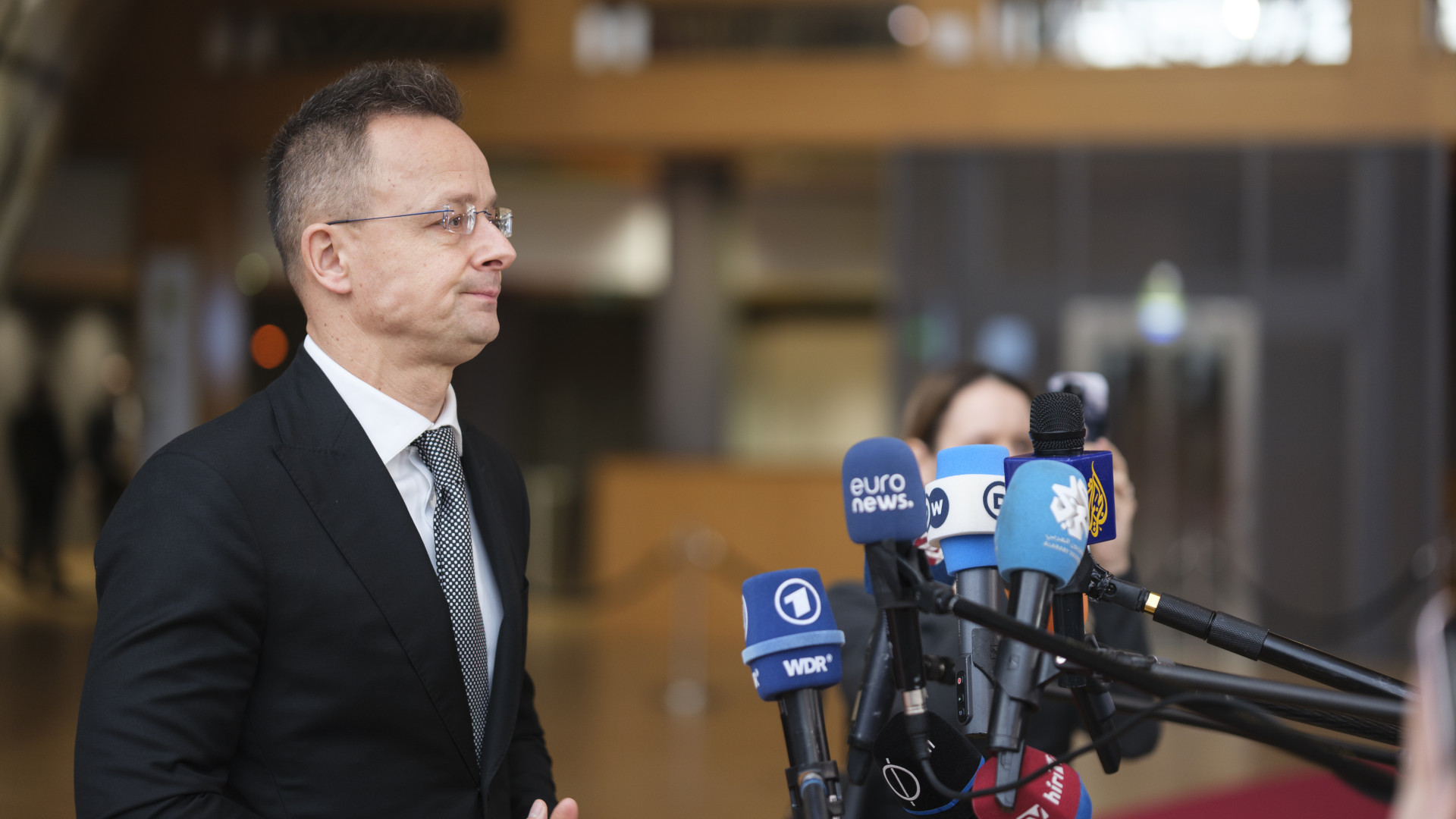 Szijjártó Péter: jogszabályt módosít Magyarország, hogy kivizsgálhassa az elfogott ukrán pénzszállítmány hátterét