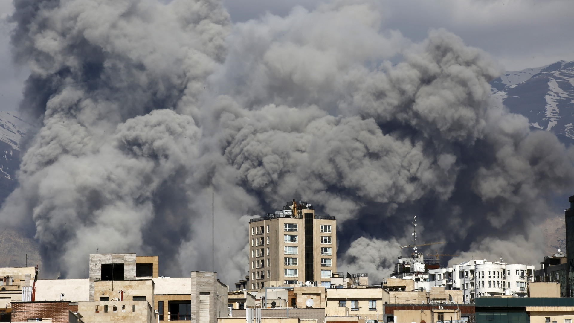 Trump azonnal reagált Irán félelmetes fenyegetésére: "hússzoros erővel csapunk le rátok!"