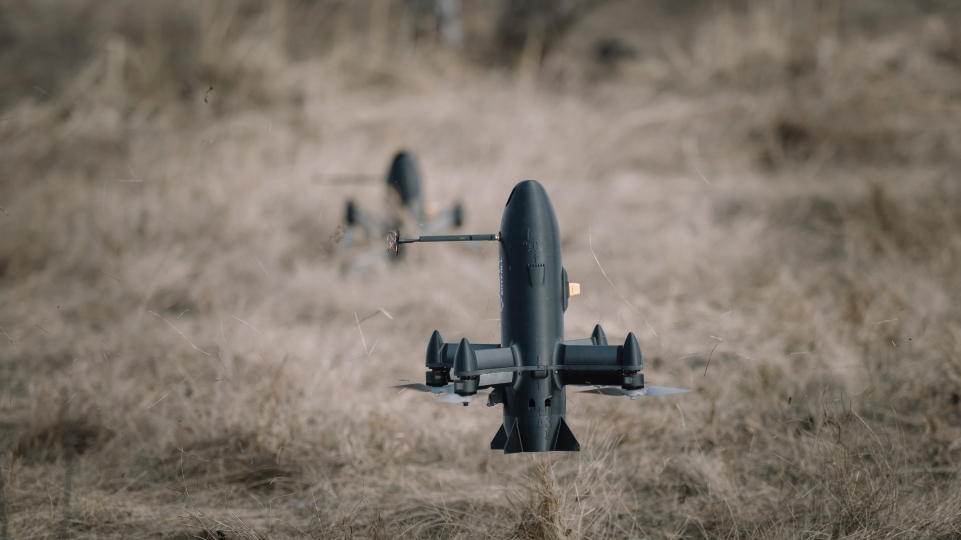 Az éj leple alatt lépett Ukrajna: lángol a gigaberuházás, teljesen megbénult az élet a határ mentén