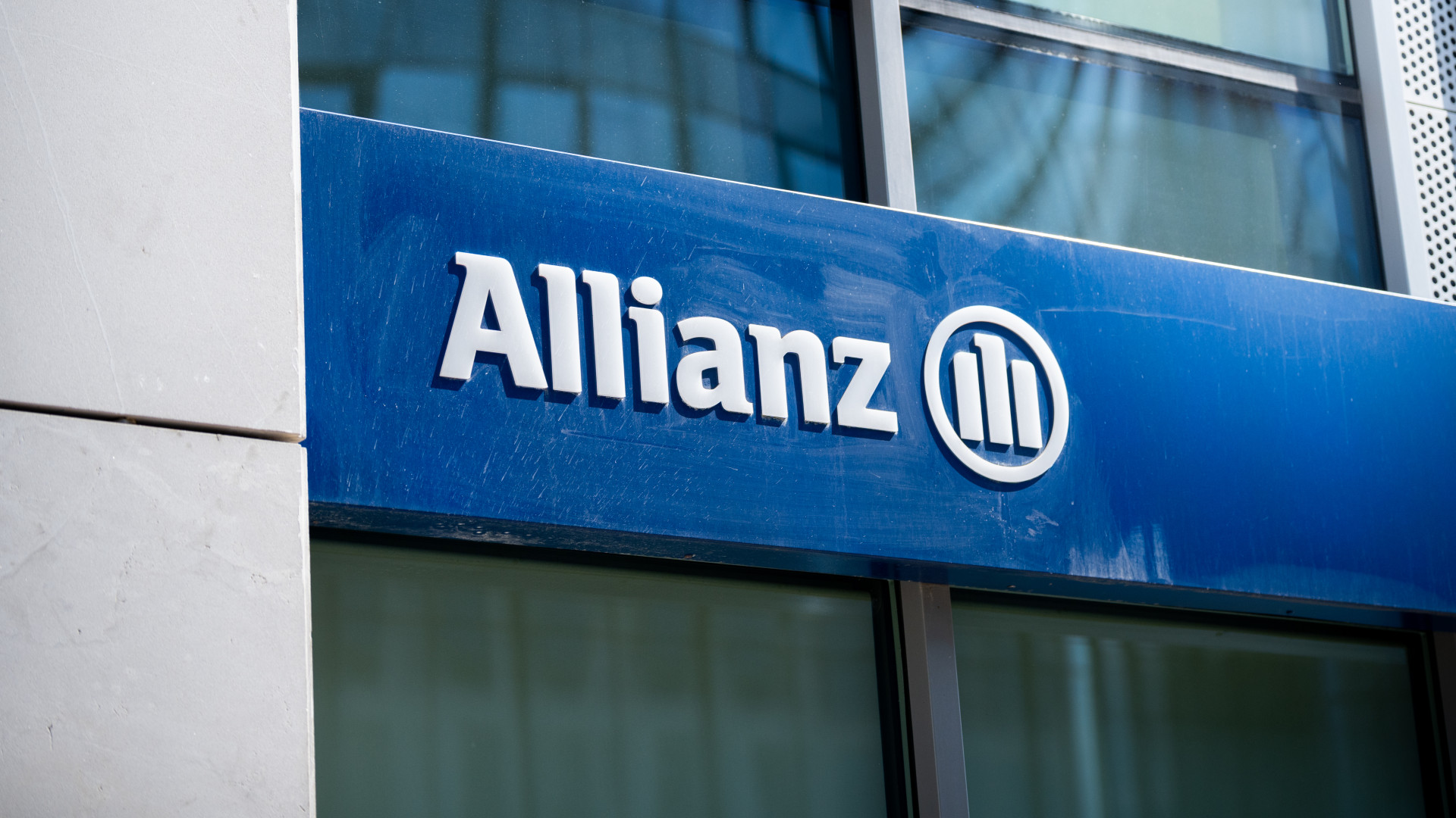 Több száz embert bocsát el az Allianz Európa-szerte a mesterséges intelligencia miatt