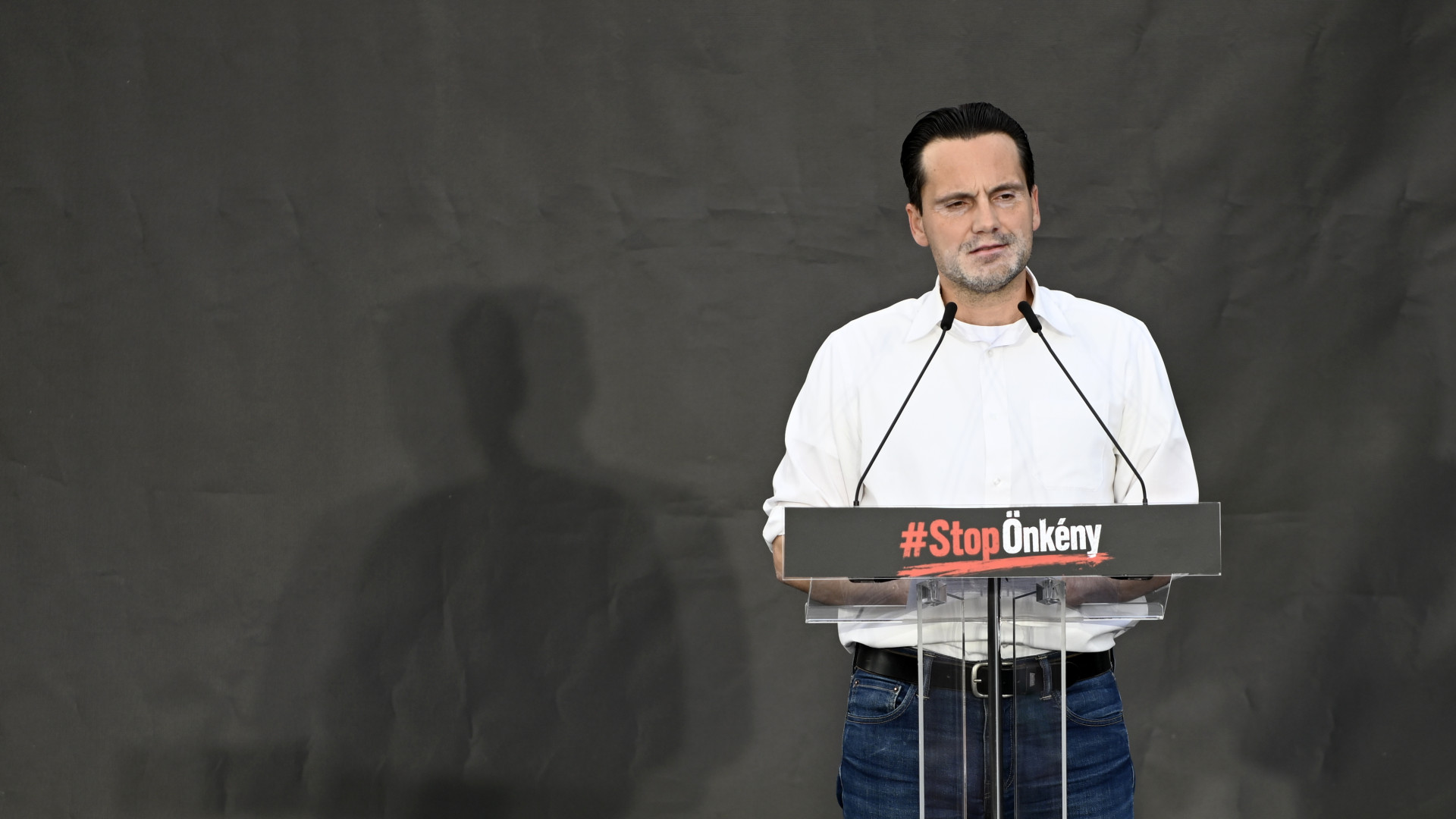 Havasi Bertalan: a hatóságok lefoglalták a Fidesz szervereit!