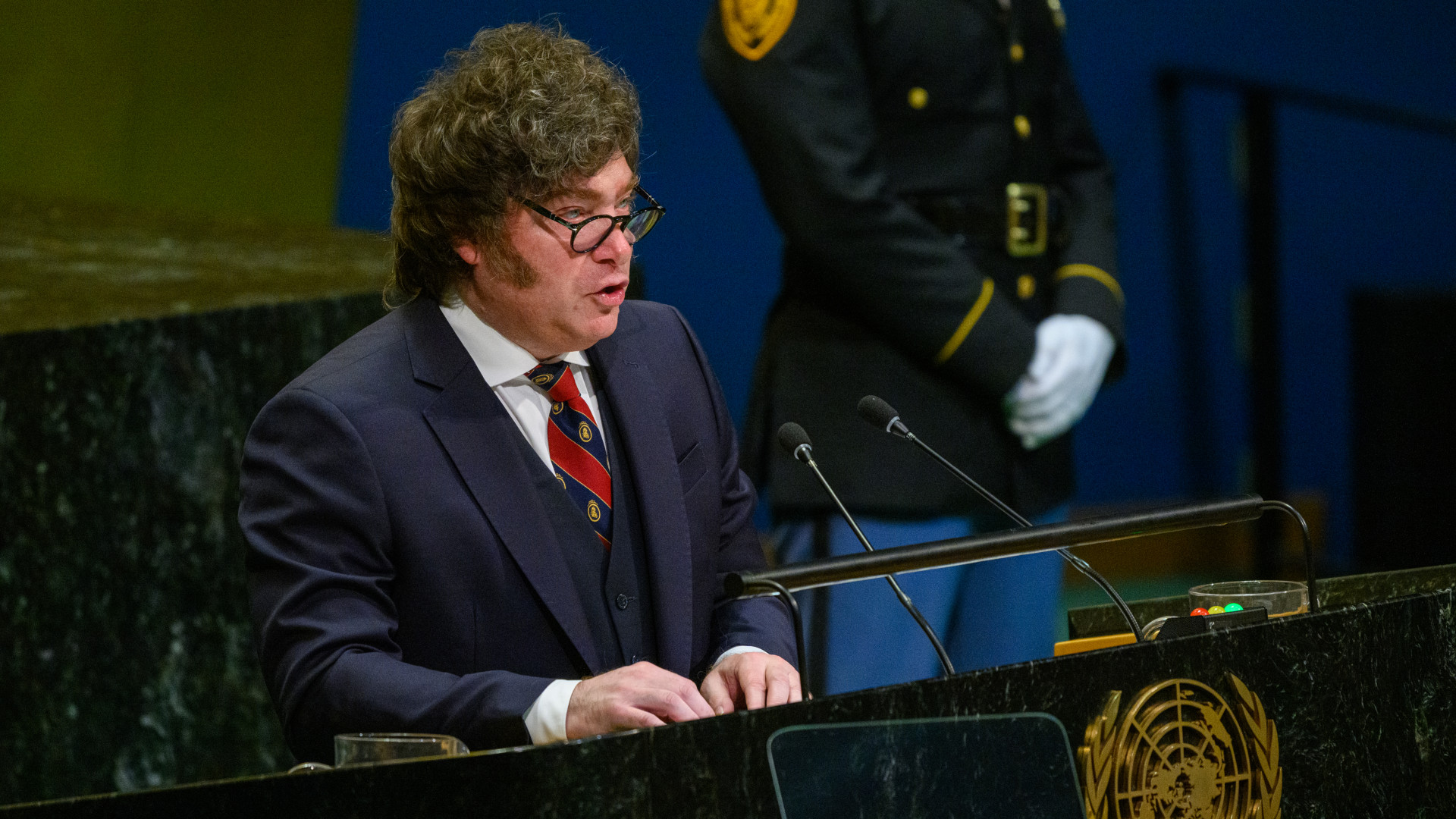 Meghökkentő húzás az argentin láncfűrészes elnöktől: pénzért fogják árulni az állampolgárságot
