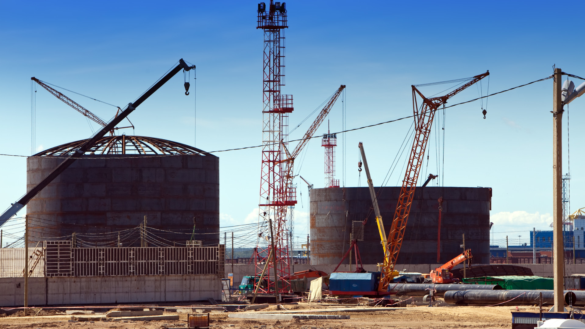 Dróncsapás ért egy orosz atomerőművet és egy hatalmas üzemanyag-komplexumot – Forrás: Portfolio.hu