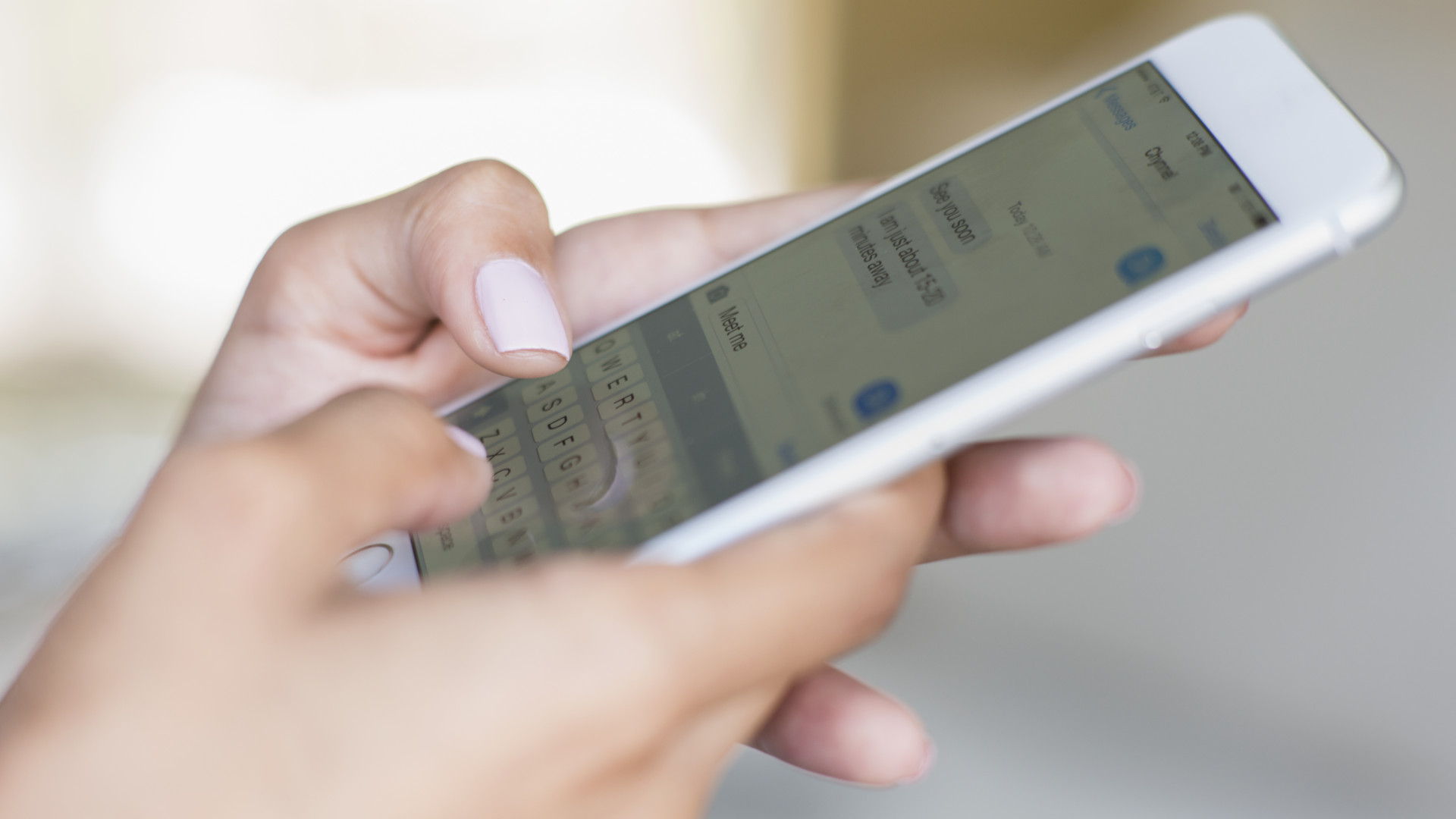 Vigyázat! Alattomos átverős sms terjed Magyarországon