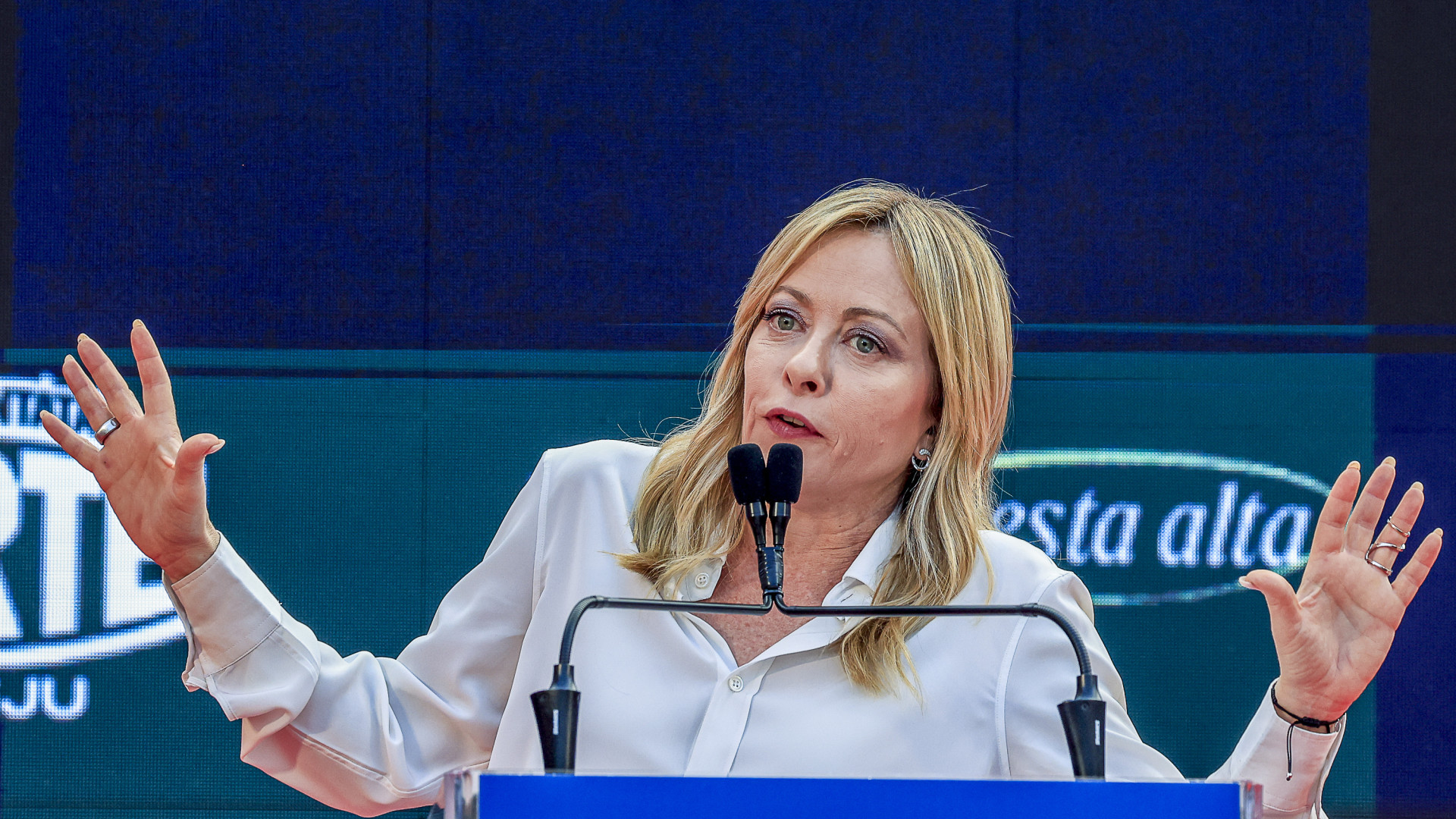 „Jó reggelt, Európa!” – Dermesztő figyelmeztetést küldött a kontinens vezetőinek az egyik legerősebb hatalom kormányfője