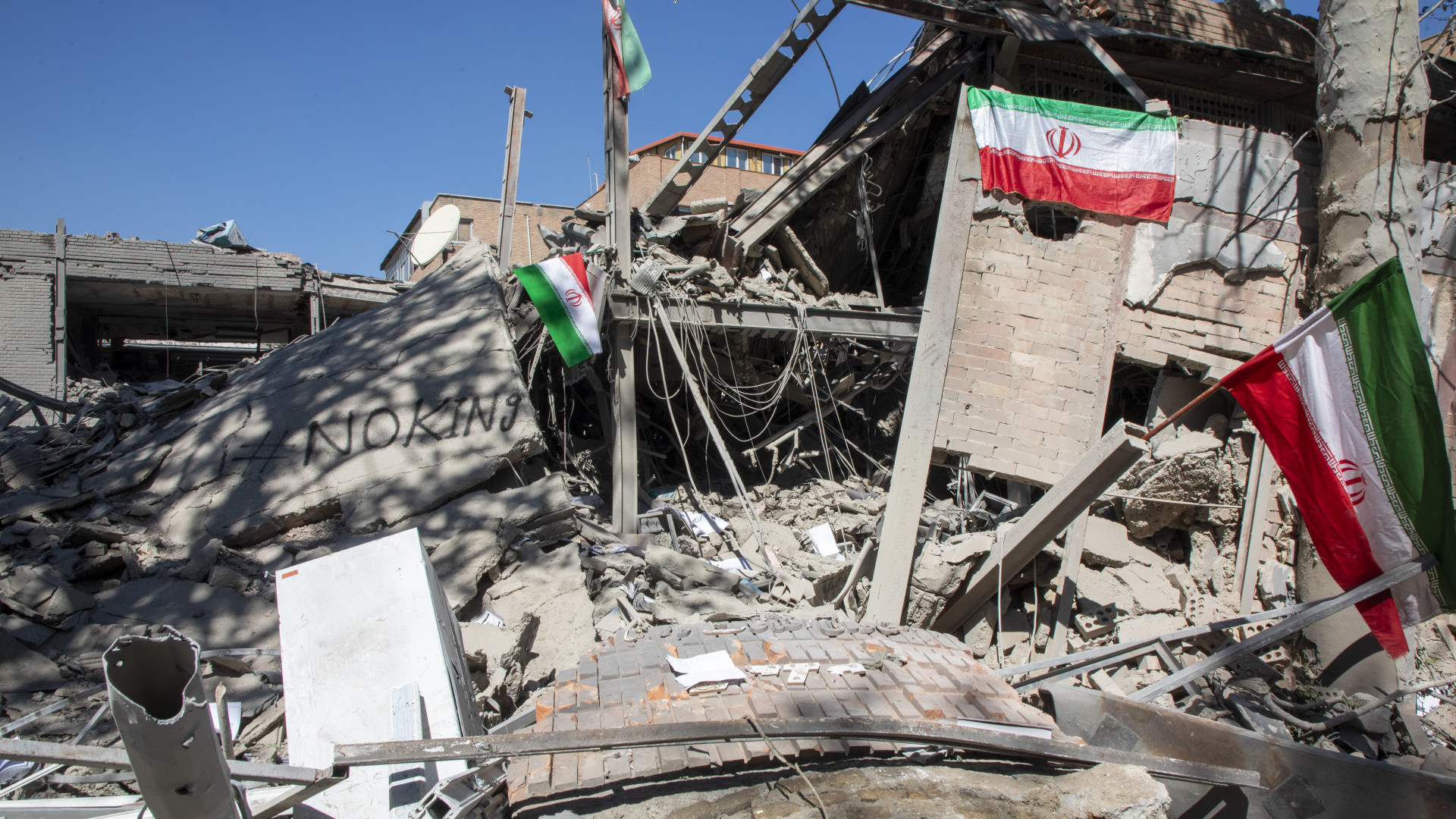 Elképesztő összeg bukott ki: egy kisebb ország teljes vagyonát elfüstölte Trump az Irán elleni háborúban