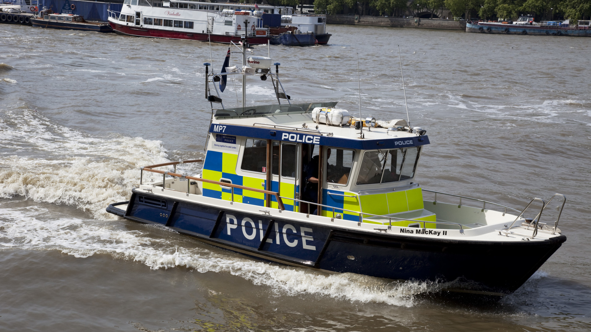 Lerobbant NATO-hajó sodródott Oroszország vizeire