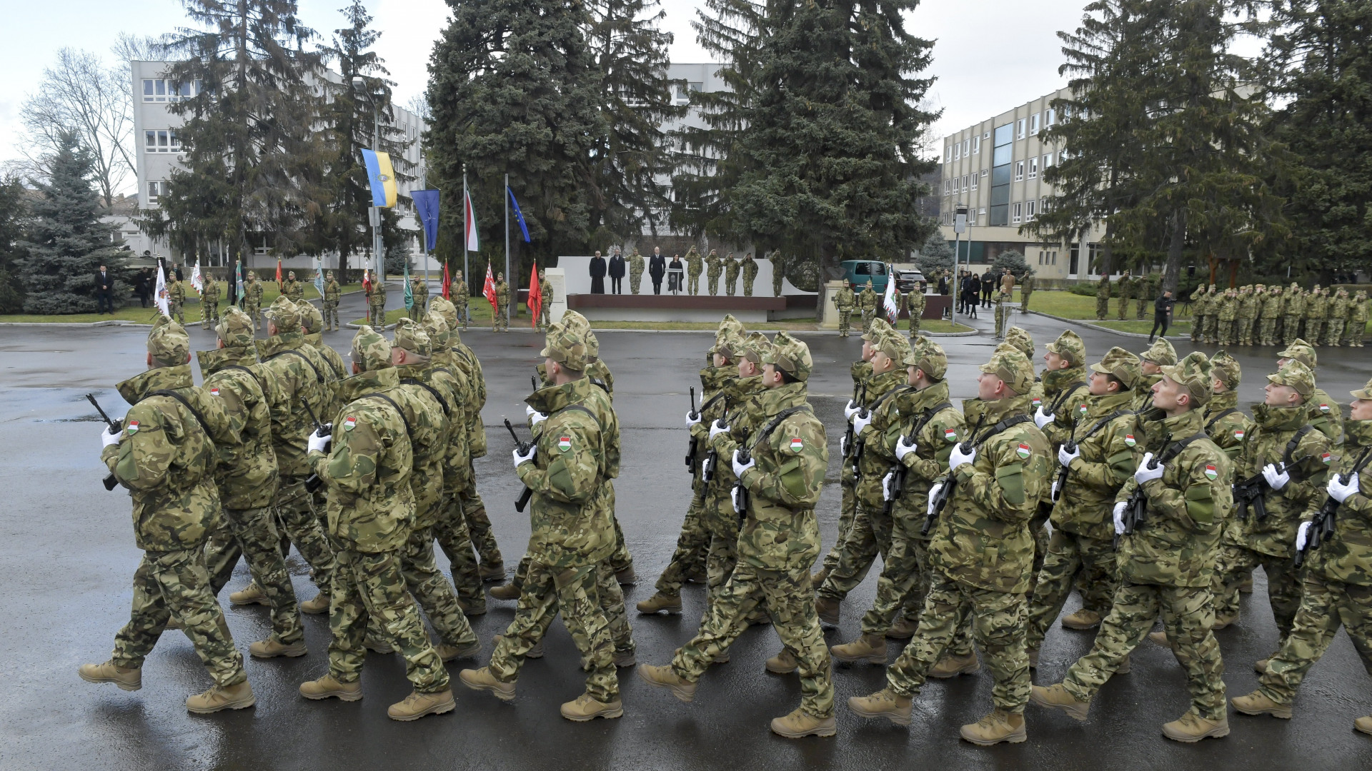 Valamire nagyon készül a magyar hadsereg Portfolio.hu