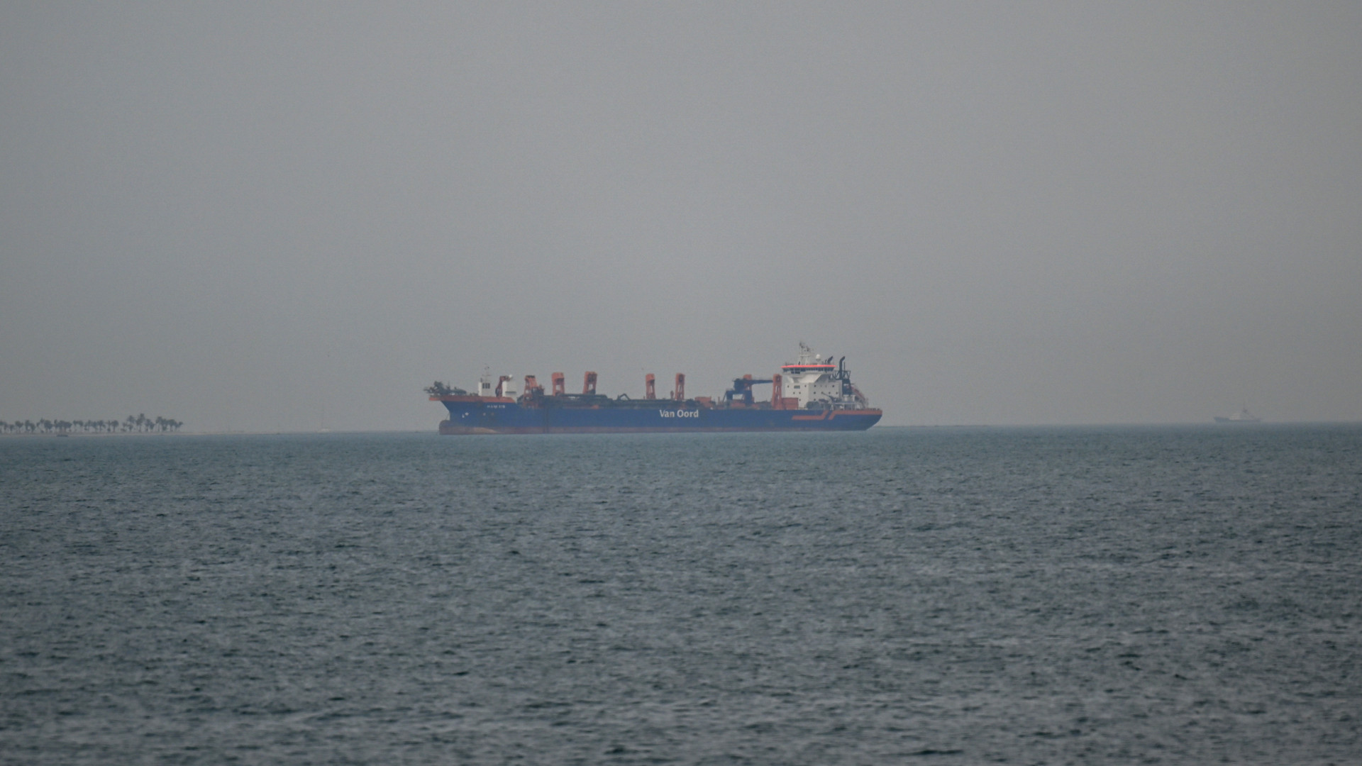 Figyelmeztet a veterán tábornok: beláthatatlan következményekkel járna a Hormuzi-szoros elaknásítása, a világ legtávolabbi pontján is megéreznék