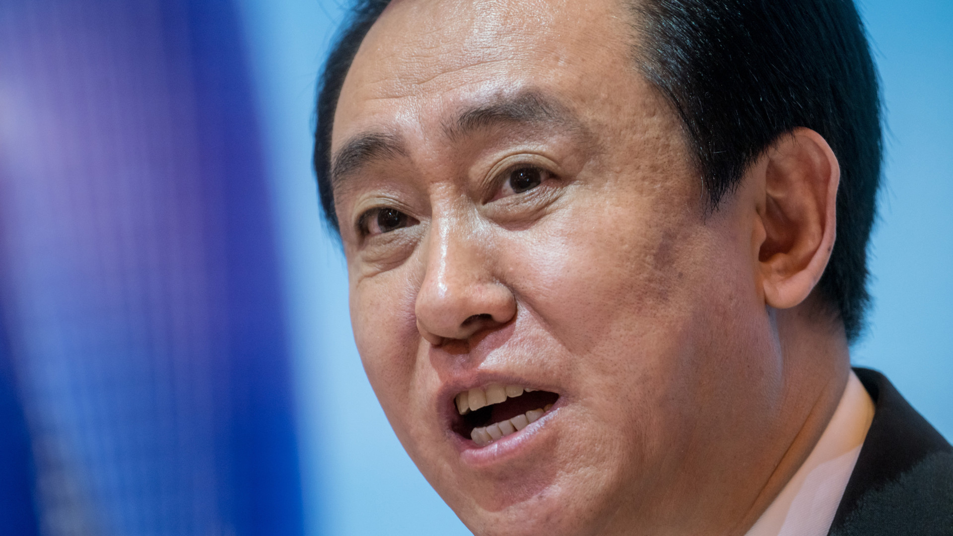 Rendőrök vitték el a világ legeladósodottabb ingatlanfejlesztőjének elnökét