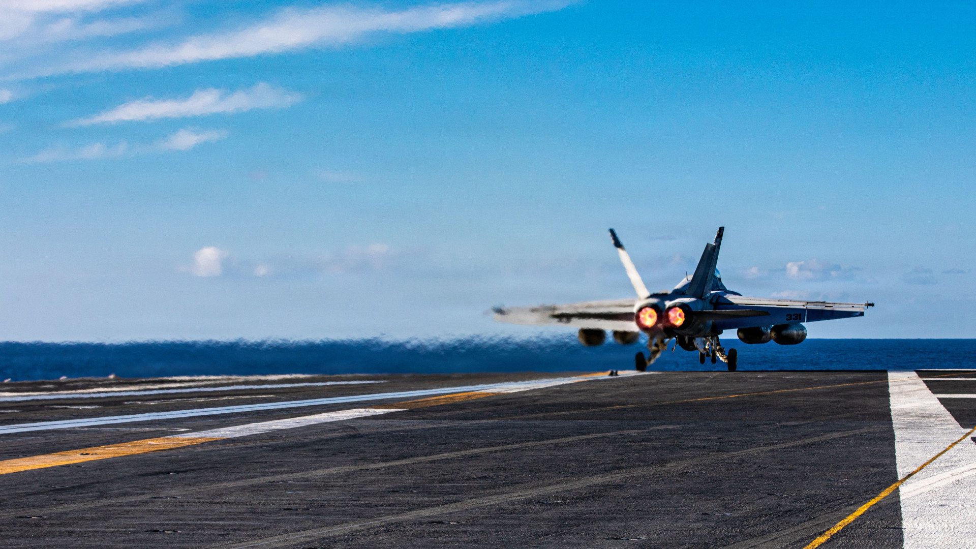 Felvételek: felrobbantotta Amerika a Sahid Bagherit, elsüllyedt az iráni hadiflotta legerősebb hajója