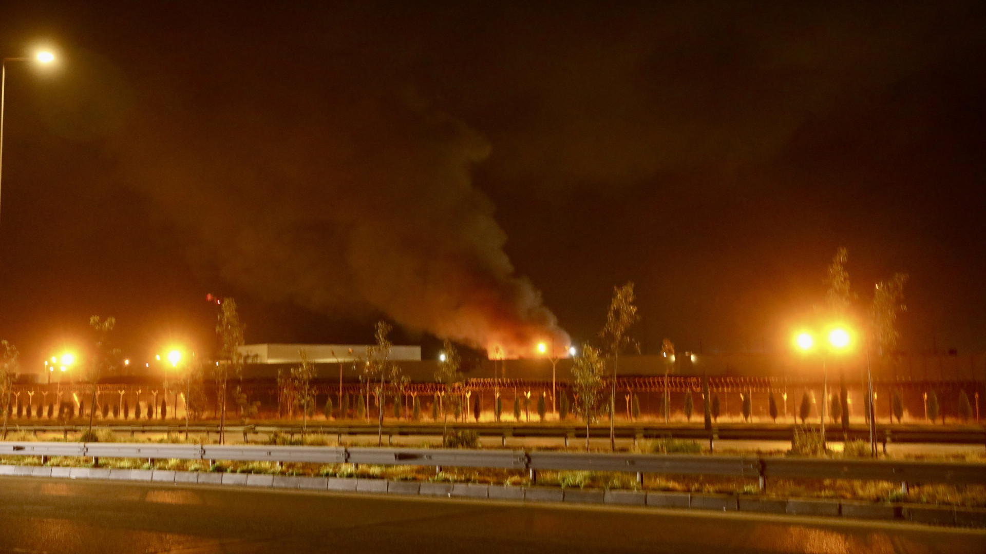 Újabb európai országot ért el Irán bosszúja: megtámadták Olaszország katonai bázisát az iszlamista erők