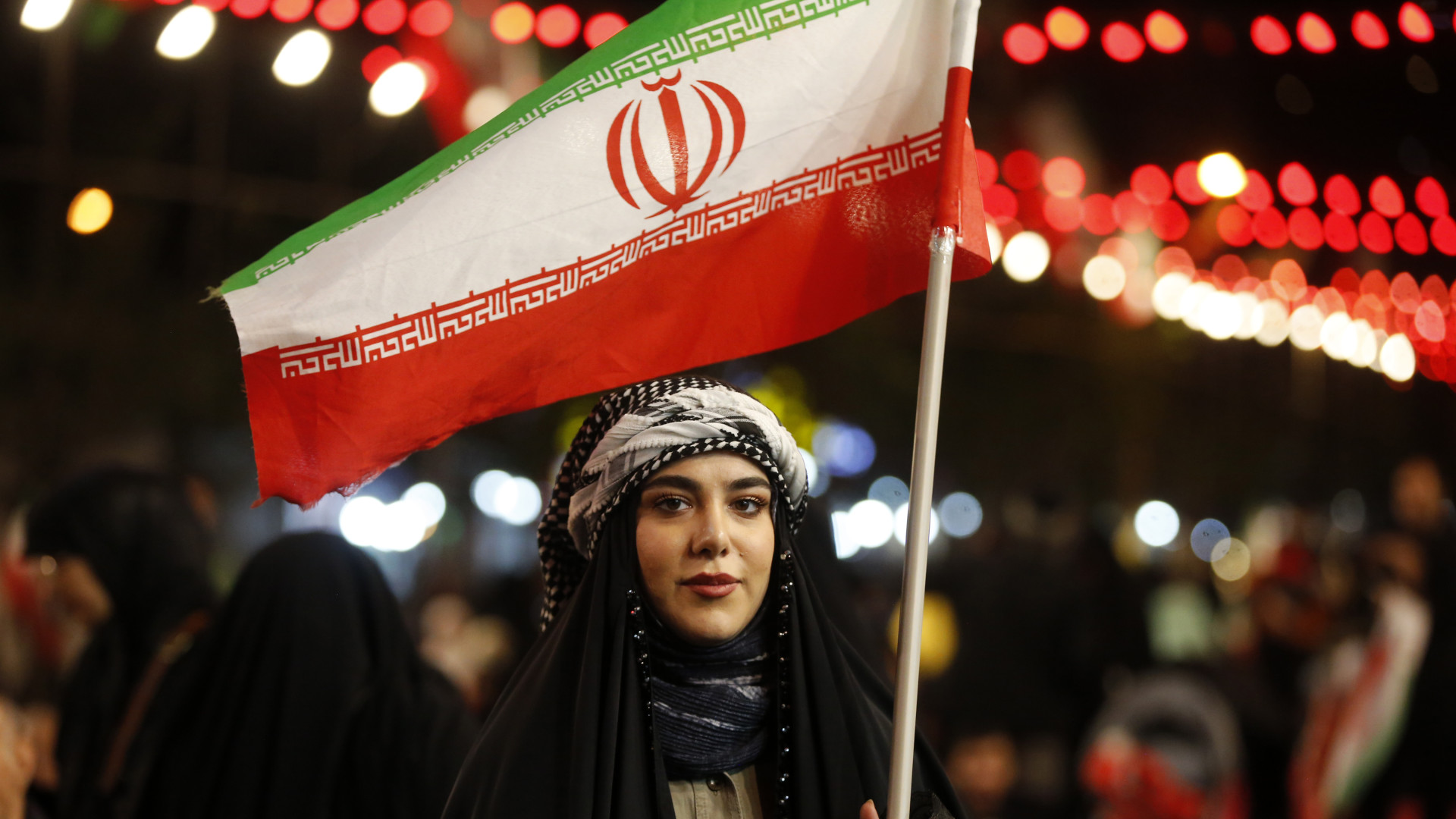 Blokádolja Trump a Hormuzi-szorost, úgy néz ki, folytatódik a háború, kilőtt az olajár - Híreink az iráni háborúról hétfőn