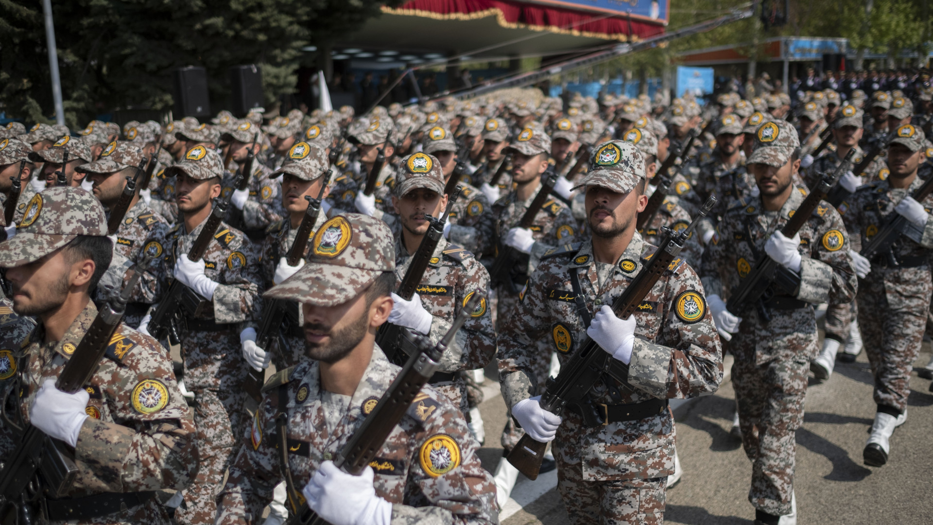 Bennfentes jelentés jött Iránból: azt mondják, valójában elég nagy a baj a hadseregben - Közel lehet a töréspont