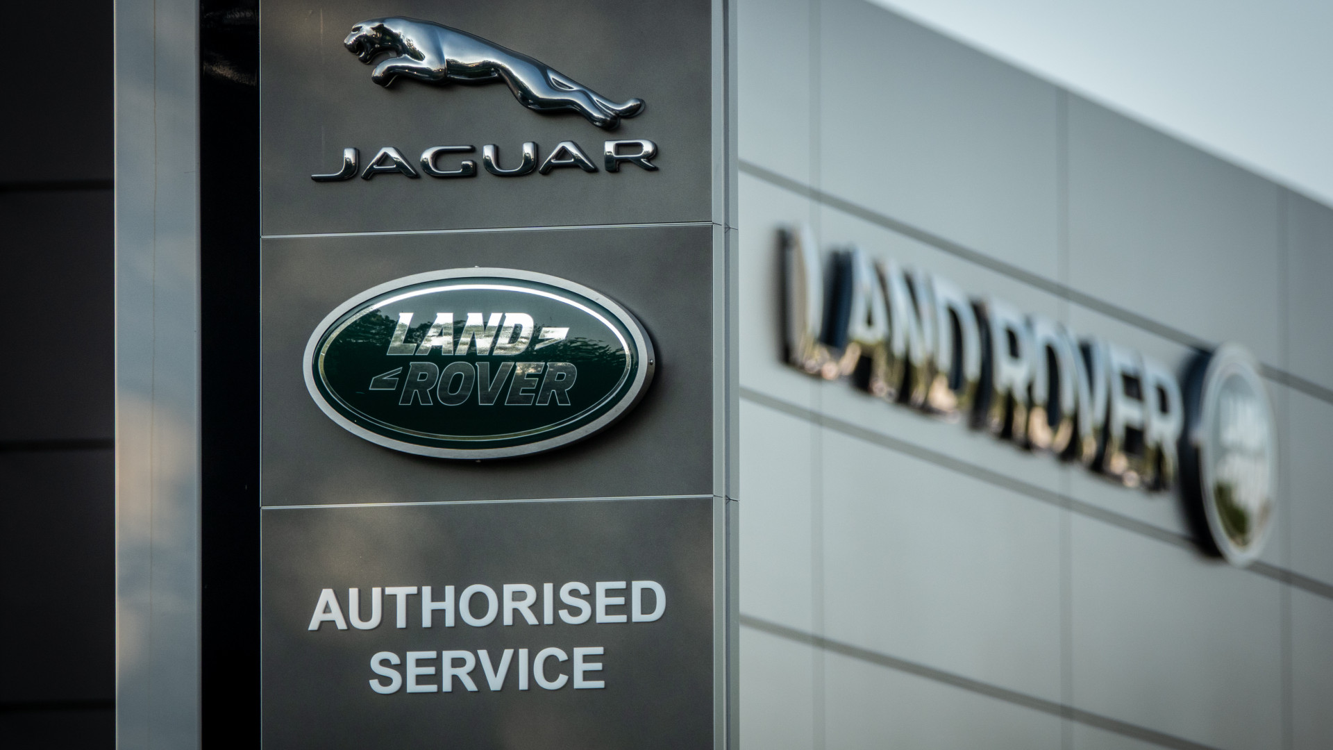 A brit gazdaság legnagyobb kiberkatasztrófája bénította le a Jaguar Land Rovert, a kár tetemes