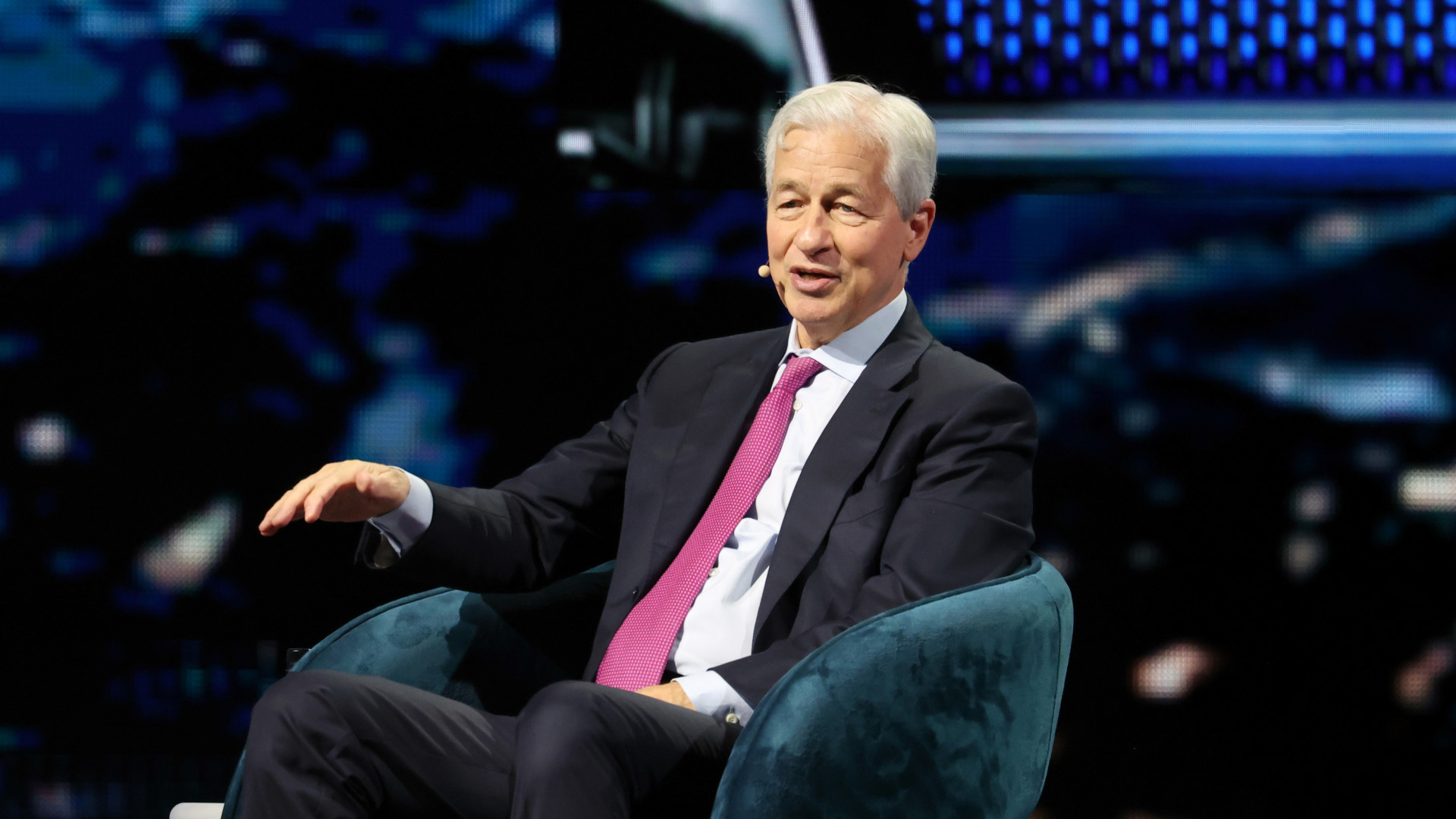 Eldőlt, mennyit kap Jamie Dimon: csillagászati összeget vihet haza a legnagyobb amerikai bank vezére