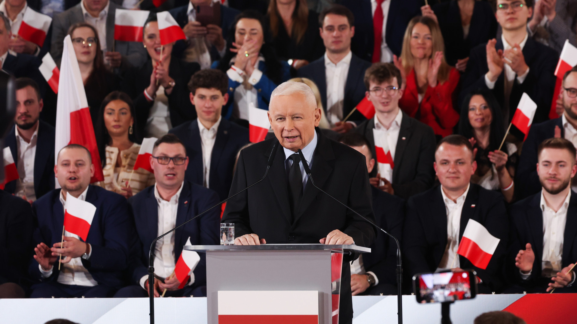 Szakadóban a „lengyel Fidesz” – Rafinált mestertervvel győznék le Magyar Péter szövetségesét?