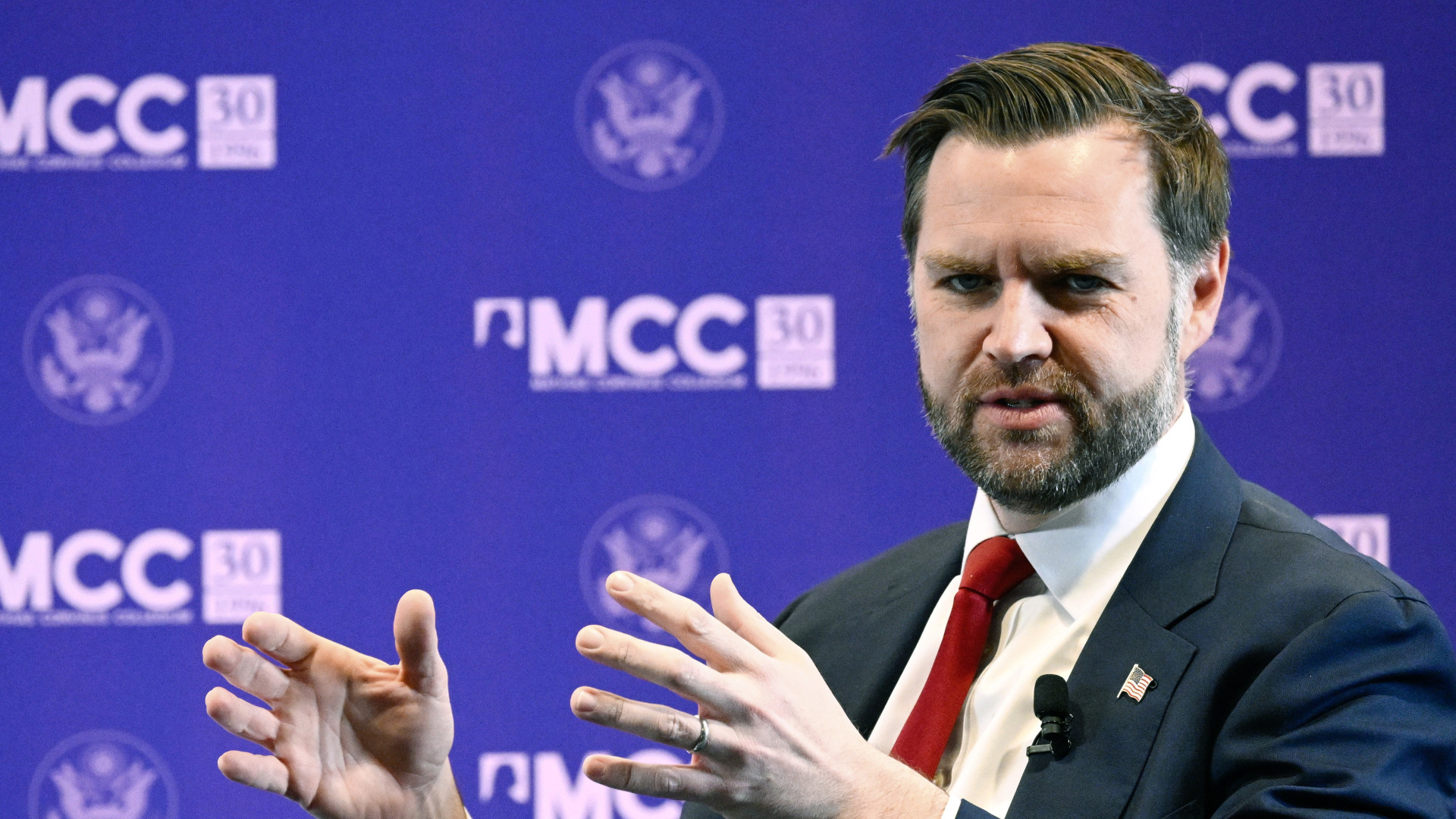 Budapesten szólalt meg a háború lezárásáról a "türelmetlen" Trump jobbkeze: ezen múlhat a béke?