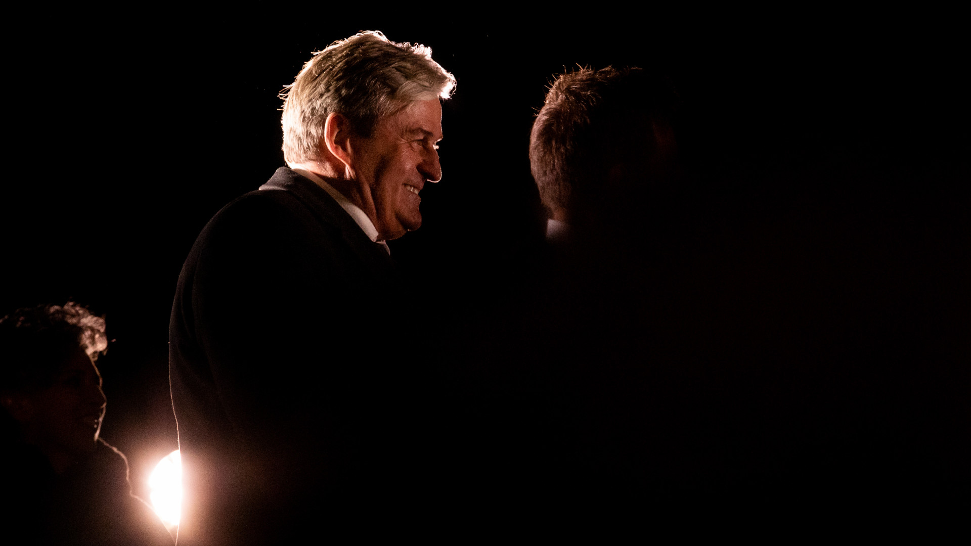 Óriási adócsökkentést jelentett be Kapitány István! Több pénz marad az embereknél